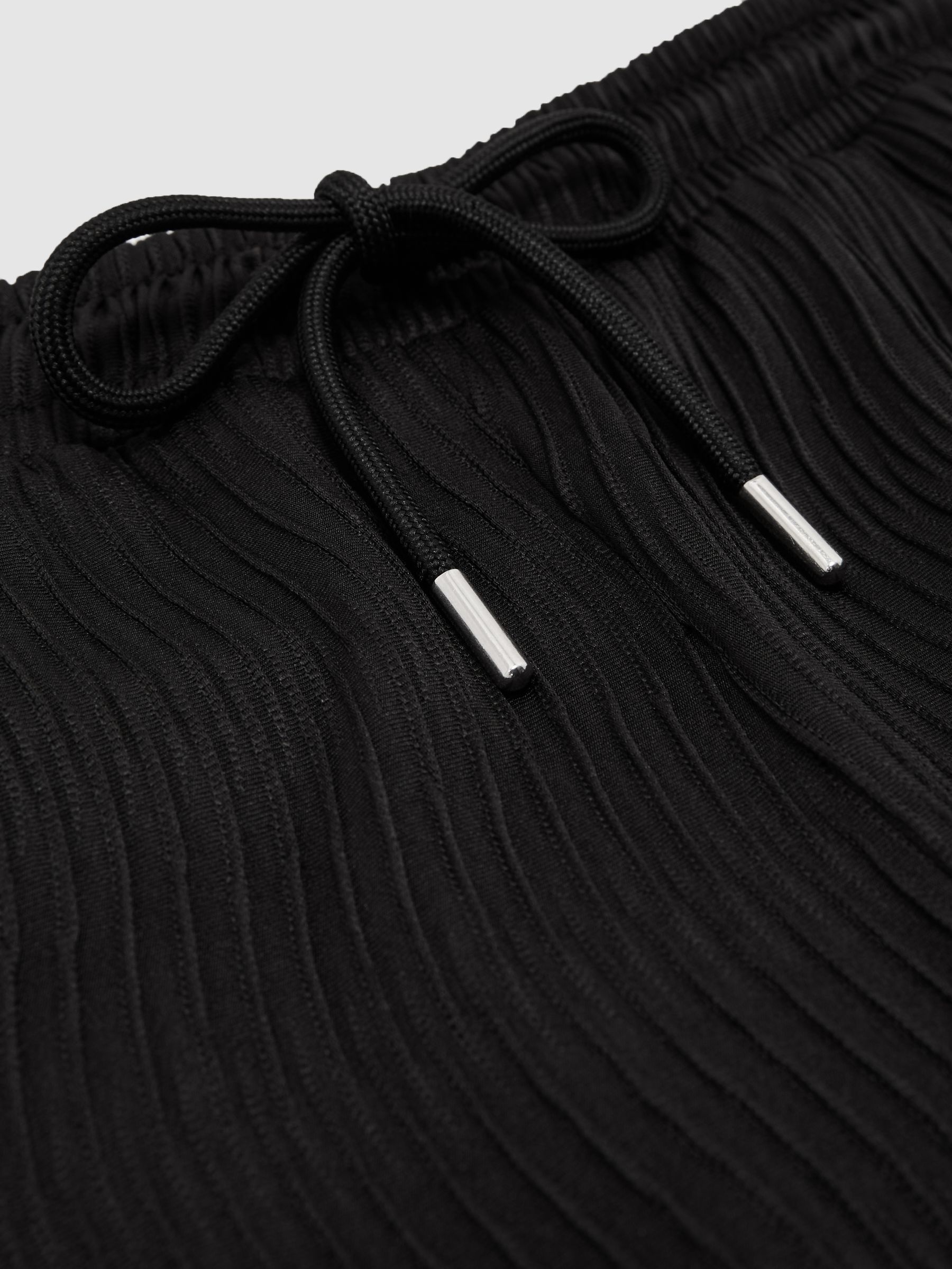 Textured-Wave Drawstring Shorts in Black - Image 7 of 7