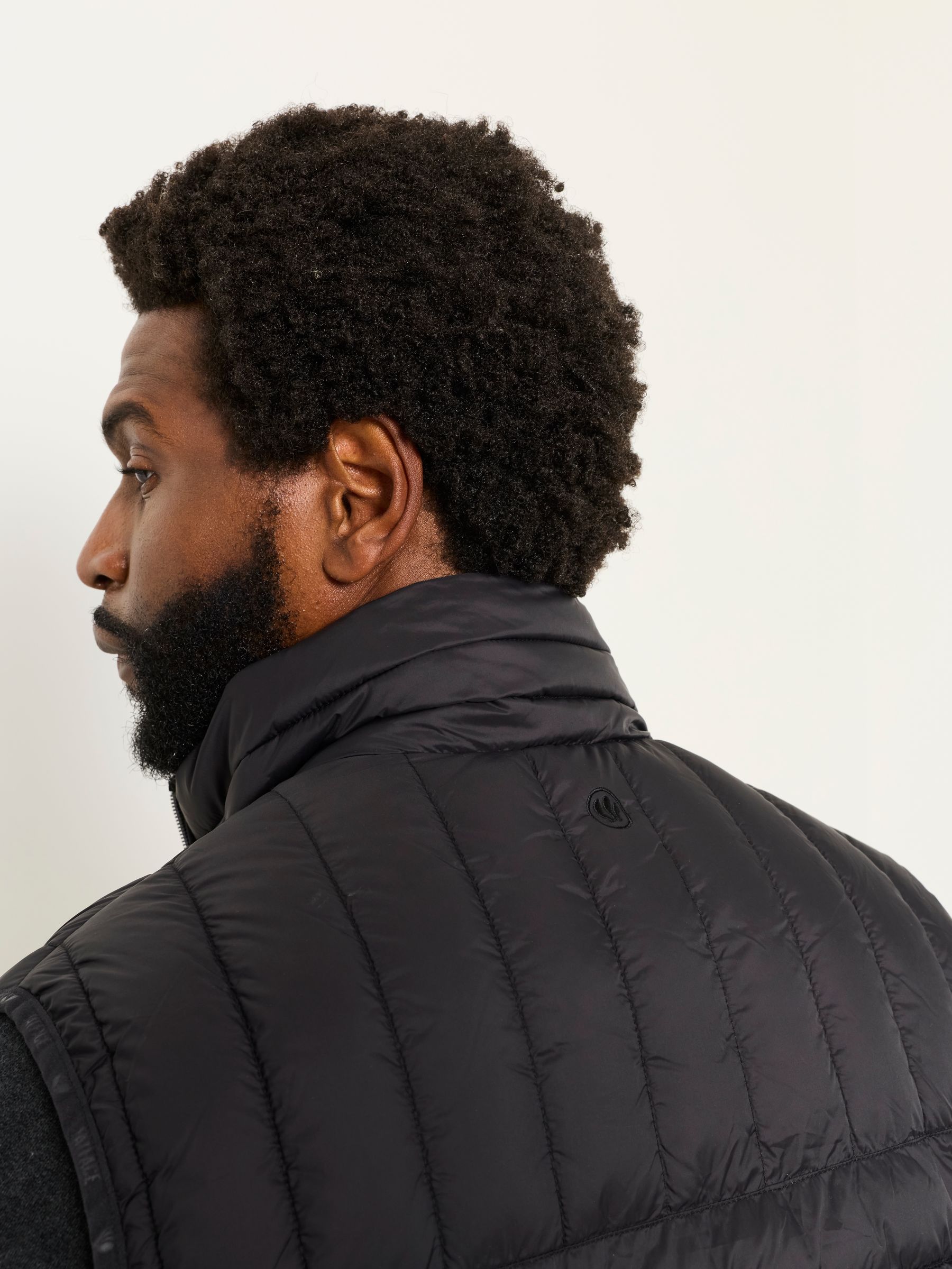 Dartmouth Black Lightweight Quilted Gilet - Image 5 of 7