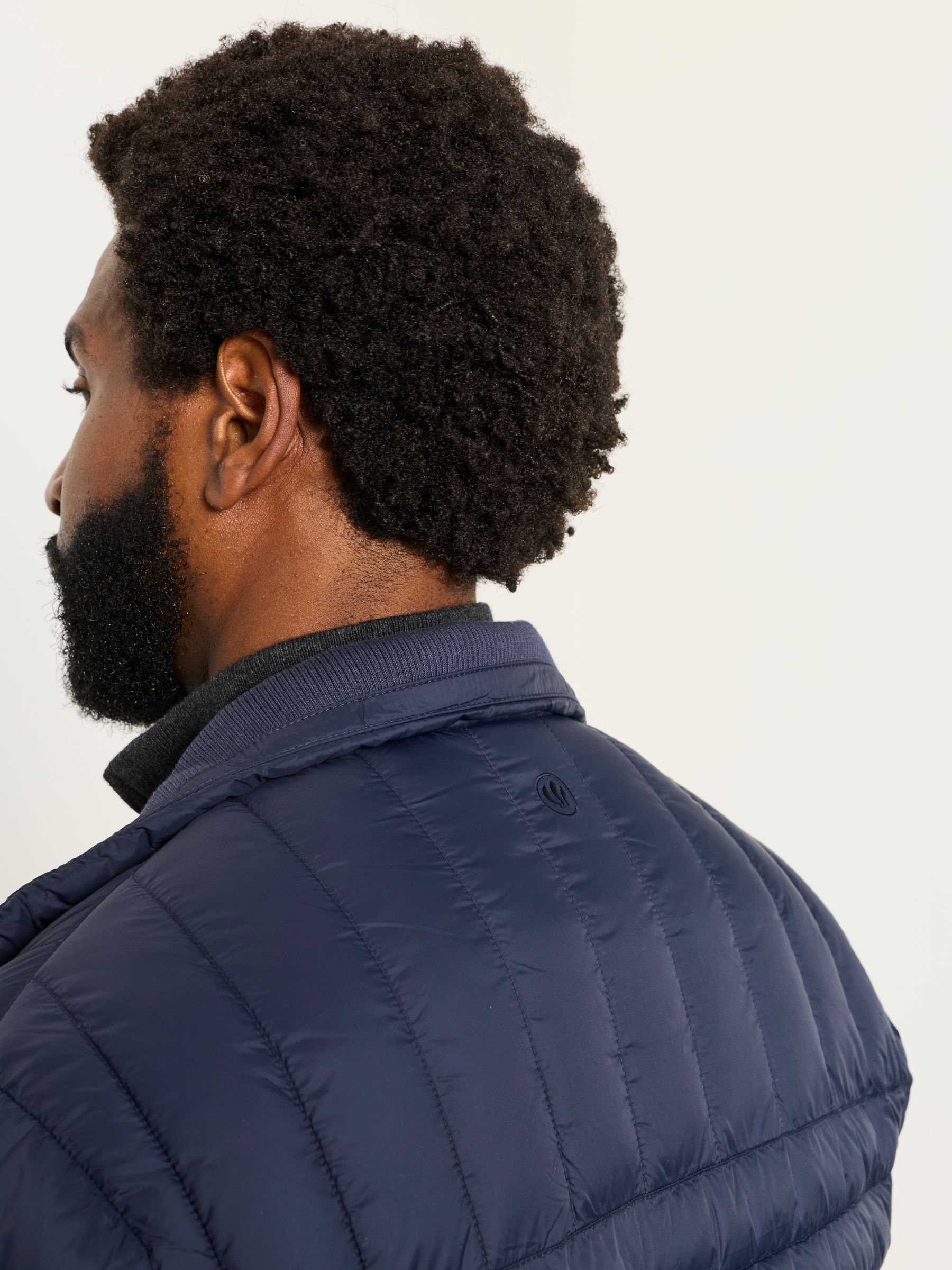 Dartmouth Navy Lightweight Quilted Jacket - Image 4 of 5