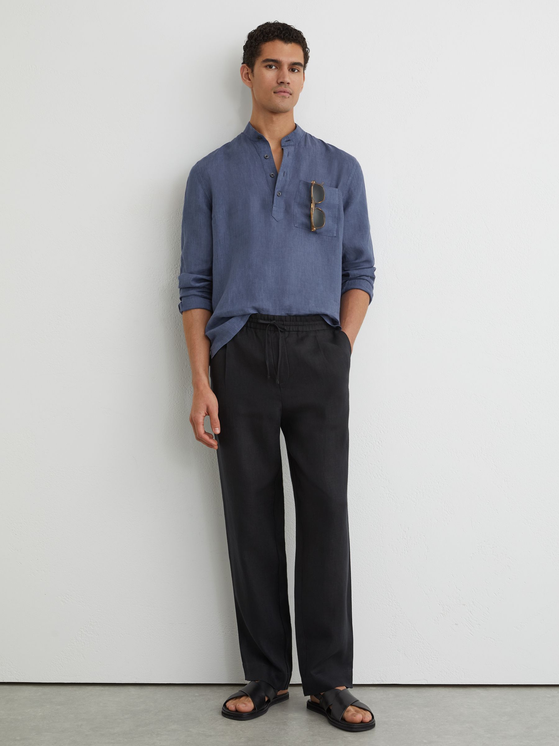 Linen Grandad-Collar Half-Button Shirt Regular-Fit in Denim Blue - Image 3 of 6