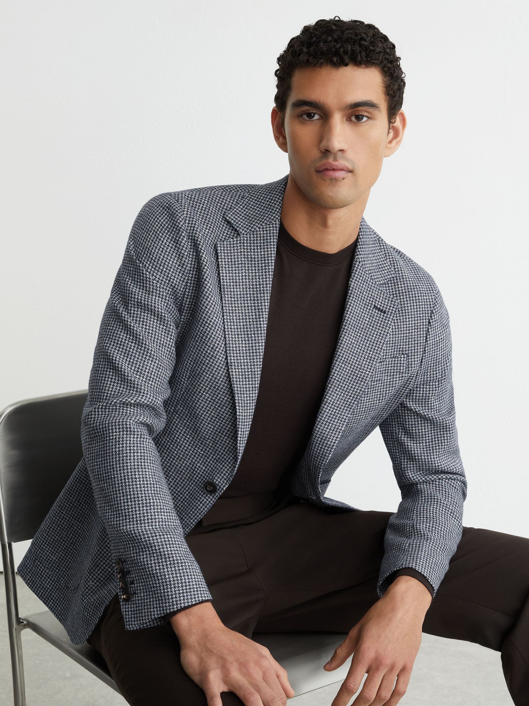 Houndstooth Single-Breasted Blazer Cotton-Blend Tailored-Fit in Navy - image 4