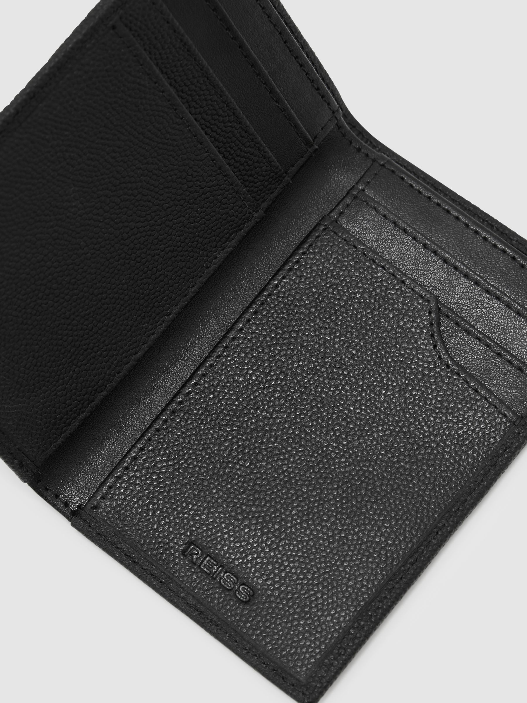 Grained Leather Slim Billfold Cardholder in Black