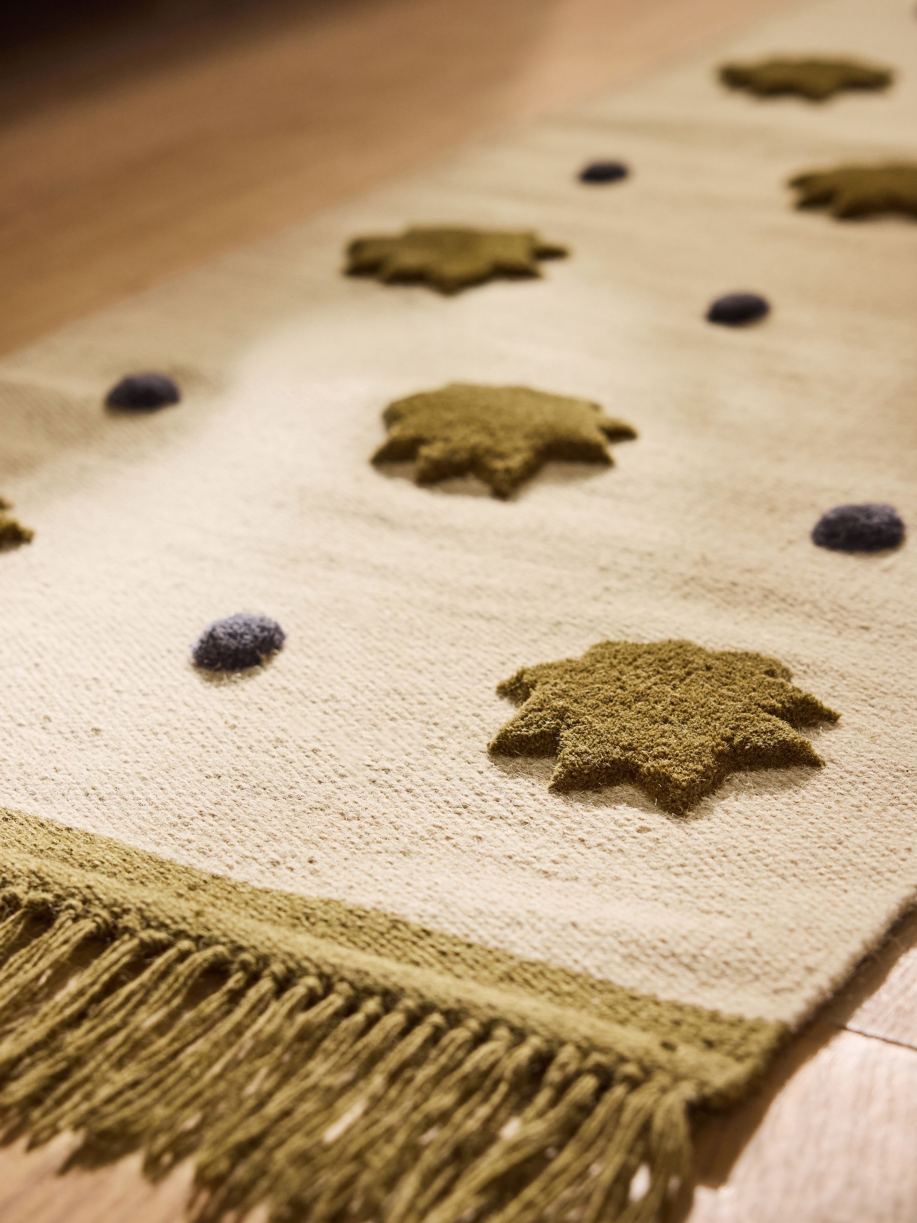 Kosmic Flat Weave Wool Tufted Runner in Natural - Image 3 of 5