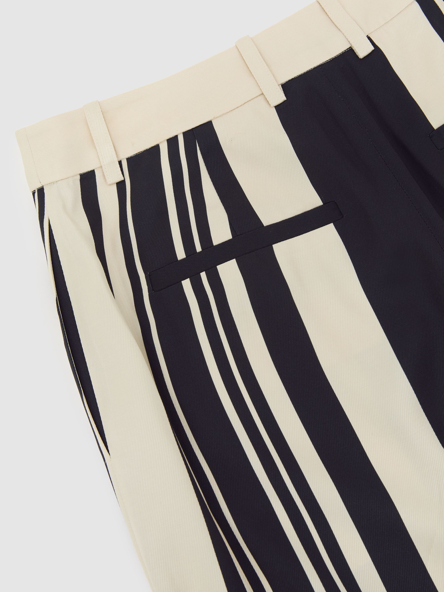 Wide-Leg Scarf-Print Trousers in Black - image 4