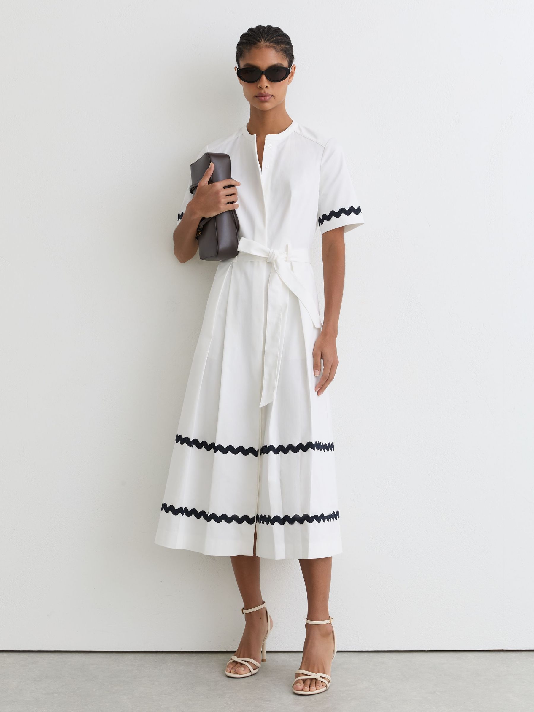 Stretch-Cotton Wave-Trim Midi Dress in Ivory/Navy - image 2