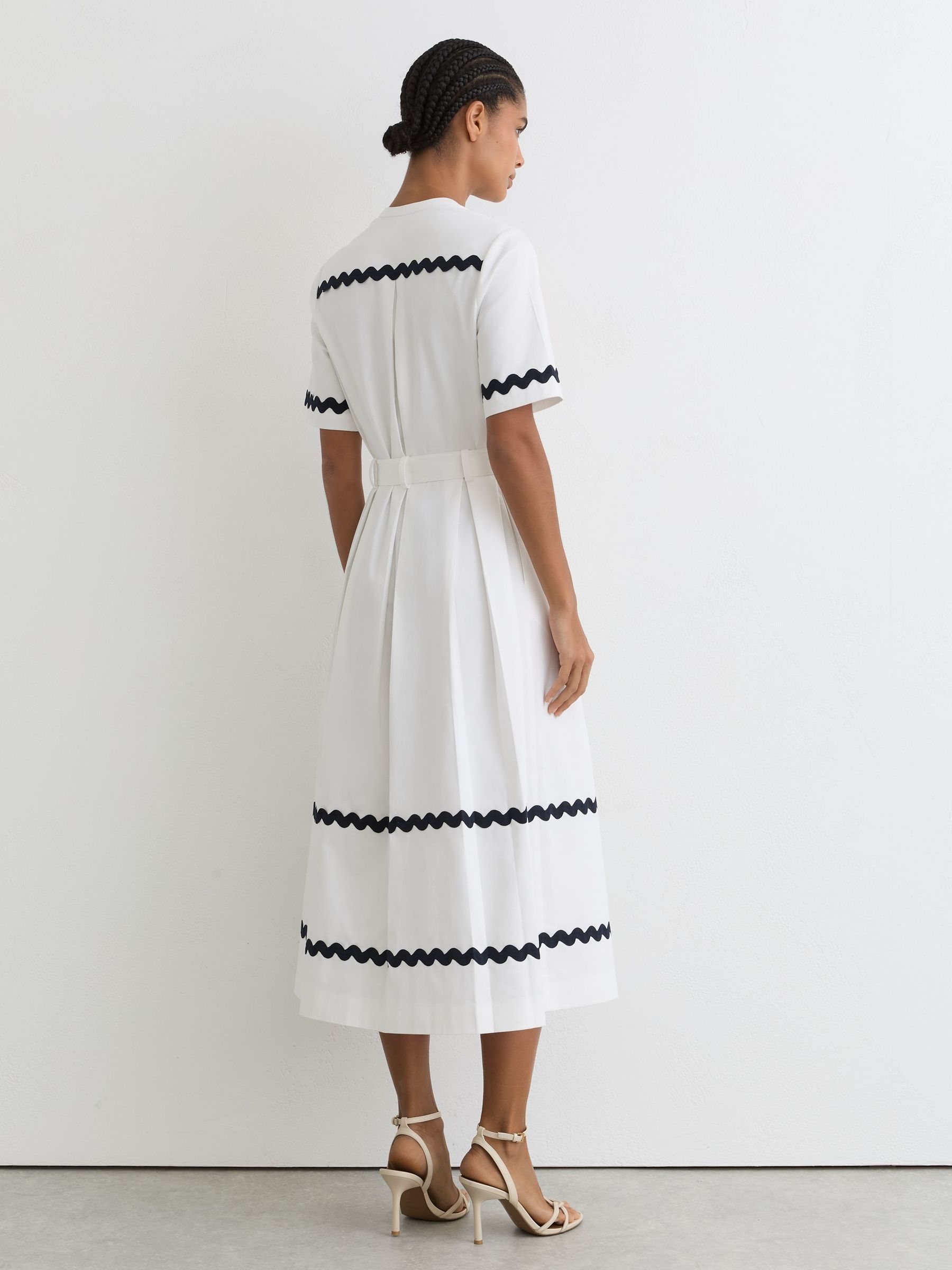 Dress in Ivory/Navy - Image 4 of 7