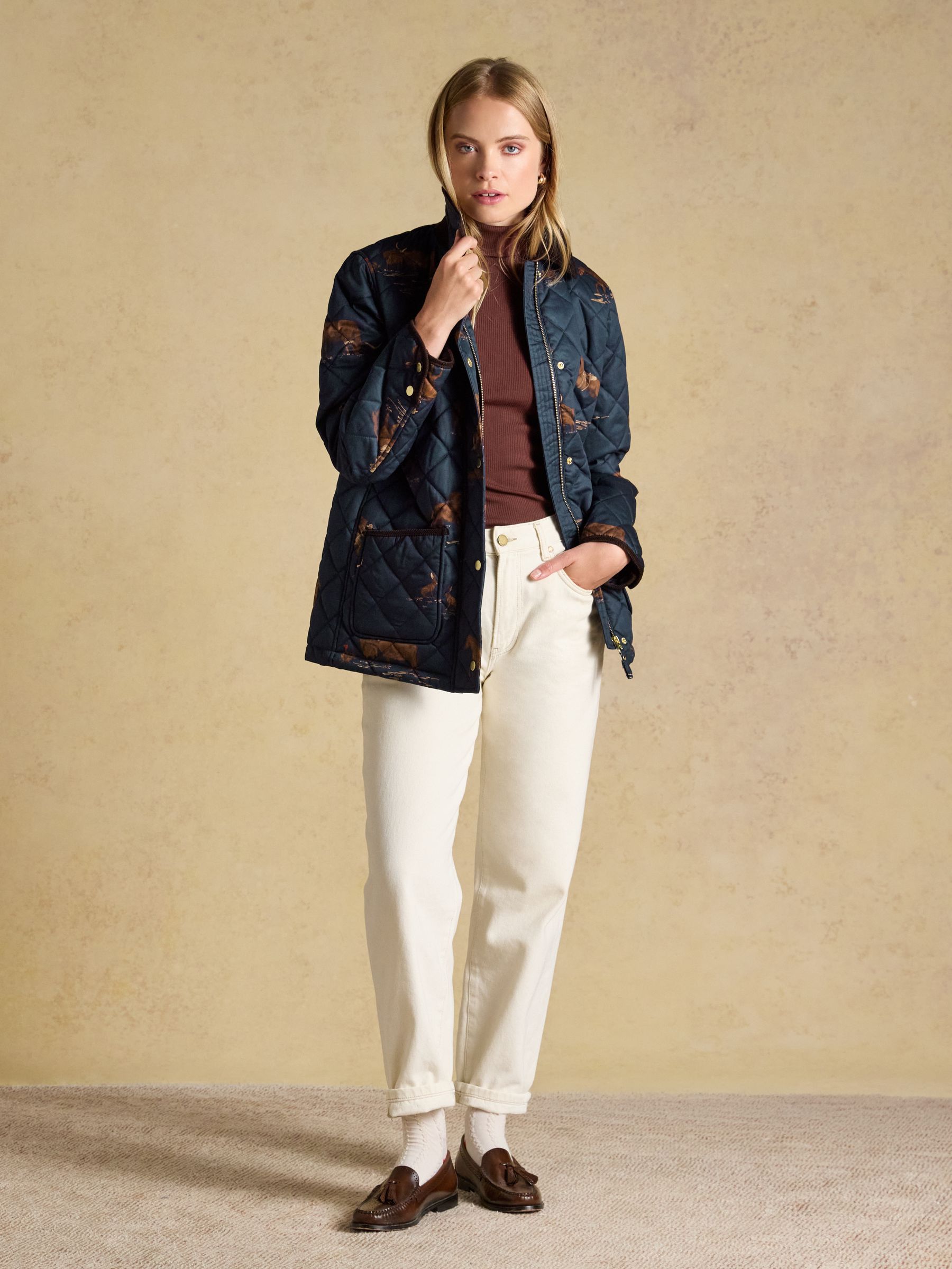 Highgrove Navy Diamond Quilted Jacket - Image 3 of 10