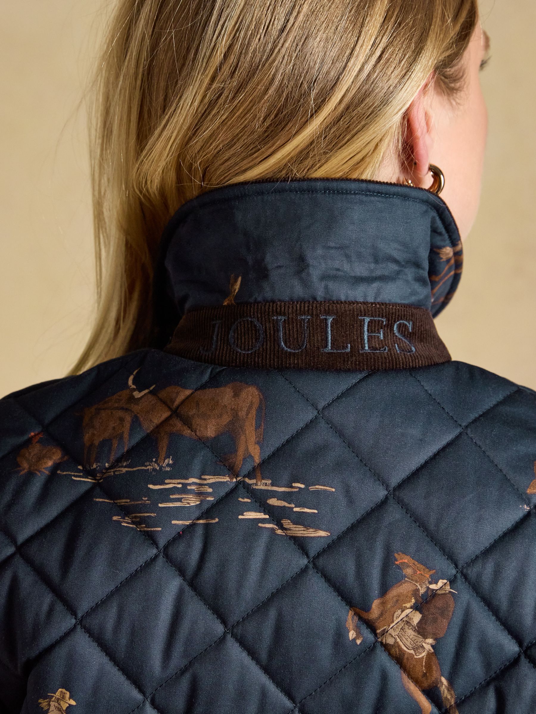 Highgrove Navy Diamond Quilted Jacket - Image 8 of 10