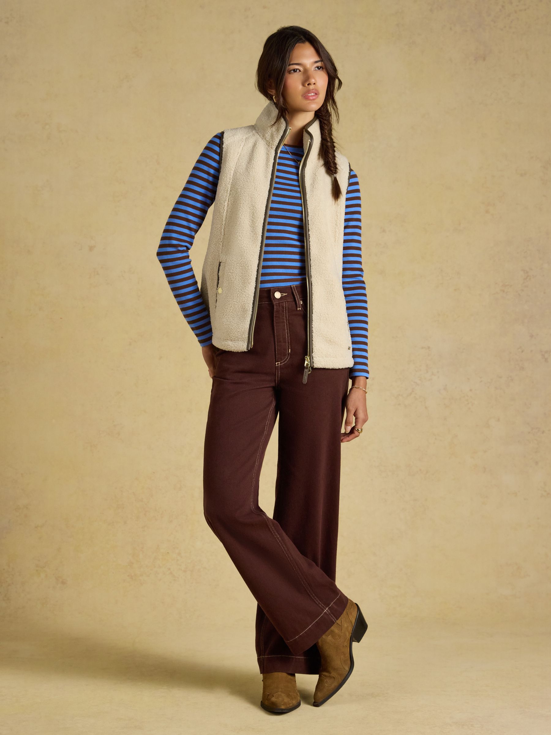 Borg Heritage Cream Fleece Gilet - Image 4 of 10