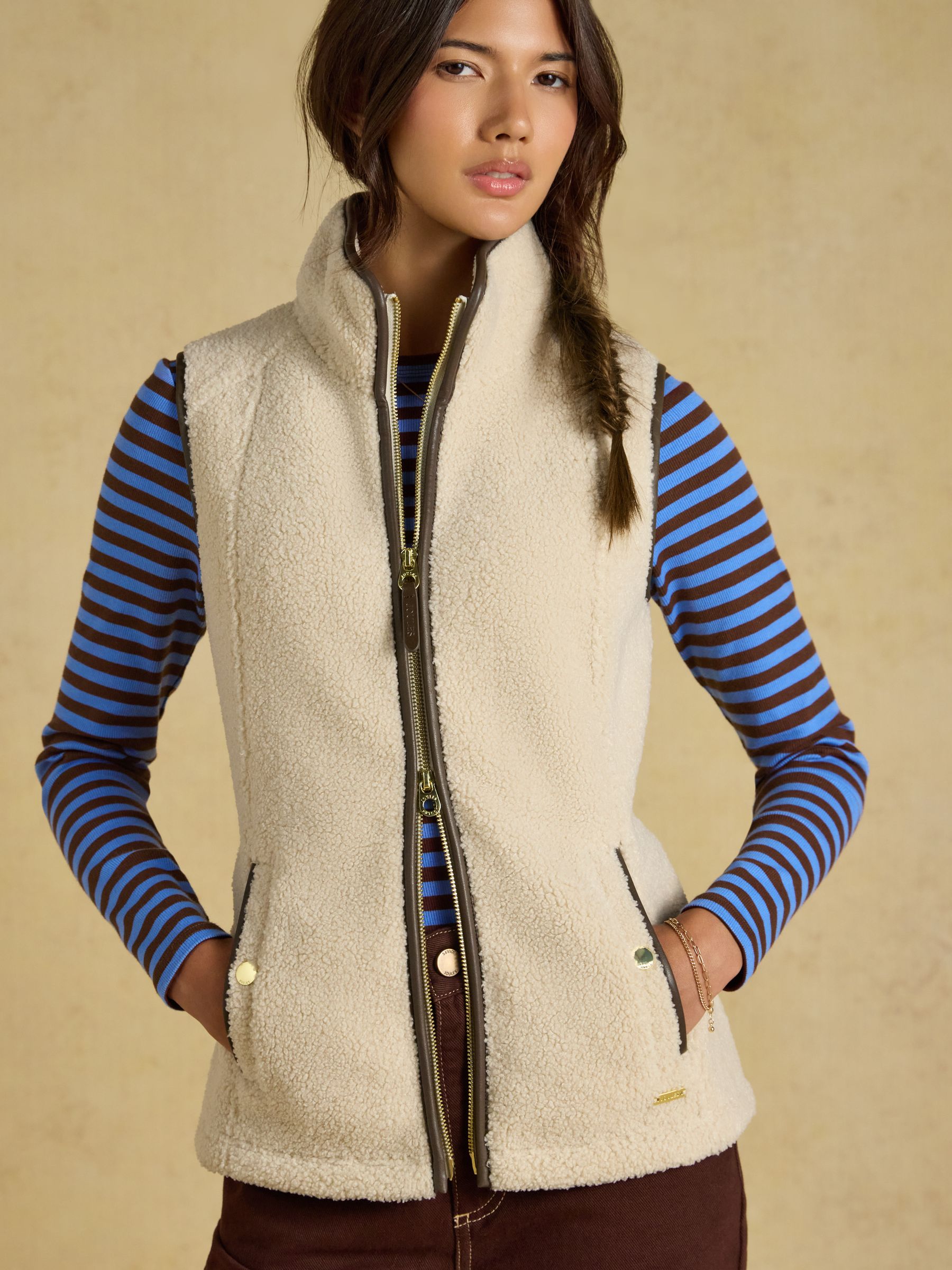 Borg Heritage Cream Fleece Gilet - Image 7 of 10