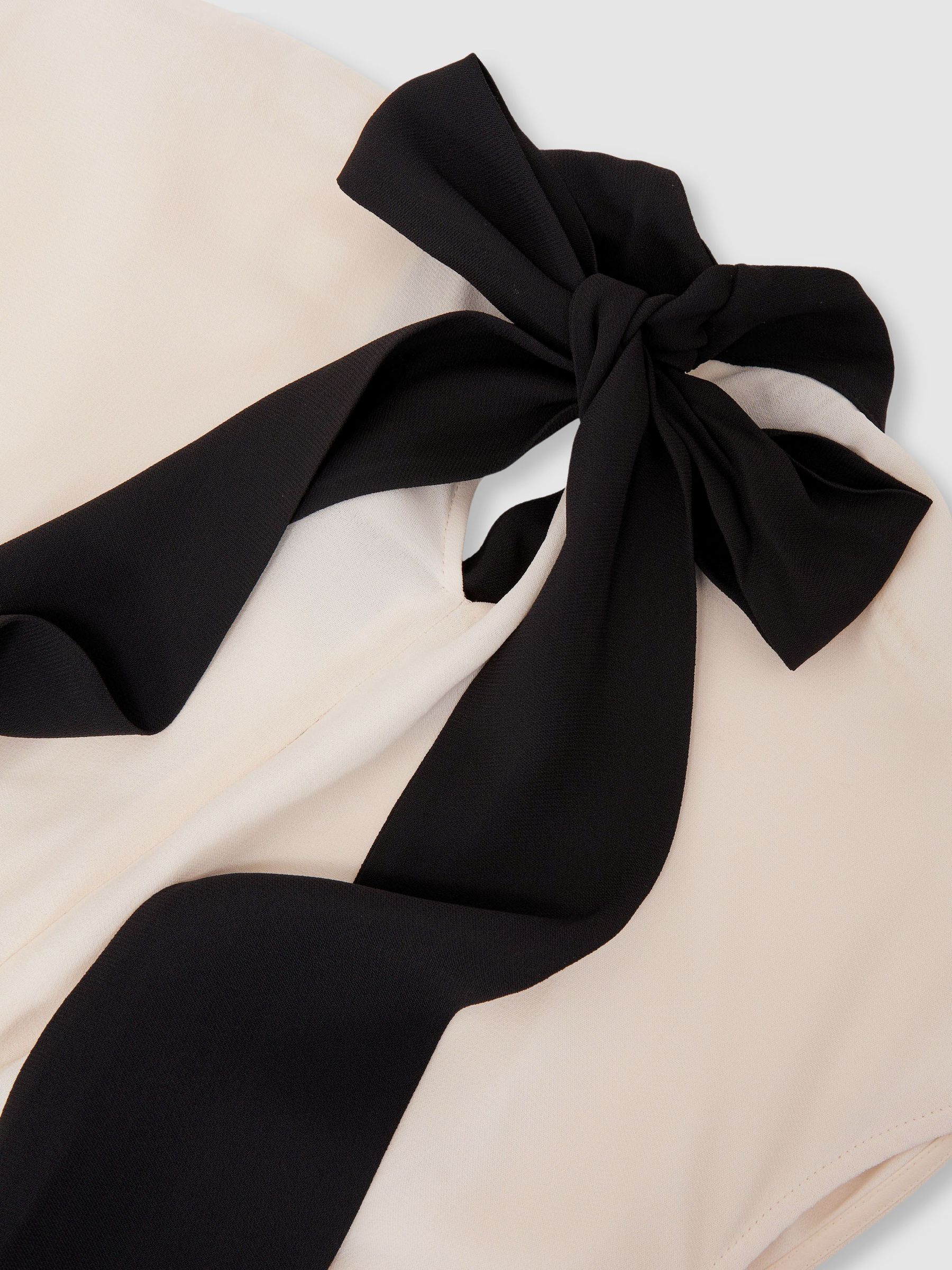 Cut-Out Waist Contrasting Maxi Dress in Ivory/Black - image 4