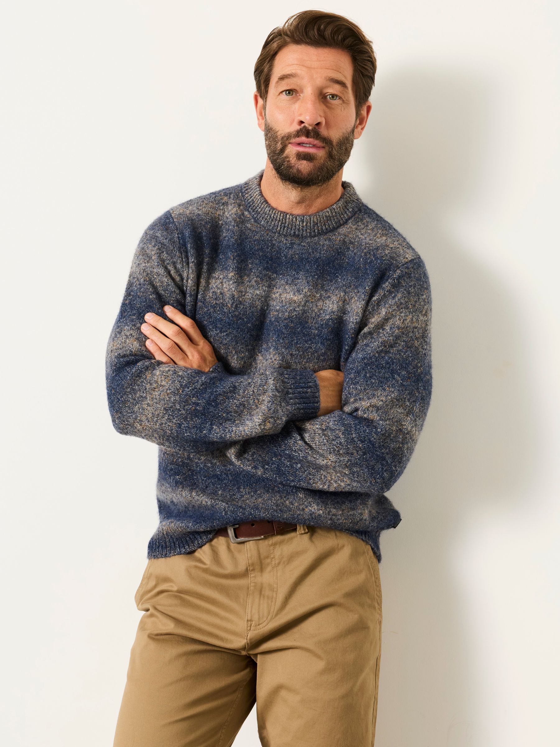 Deanston Knitted Ombre Crew Neck Jumper in Blue - Image 4 of 6