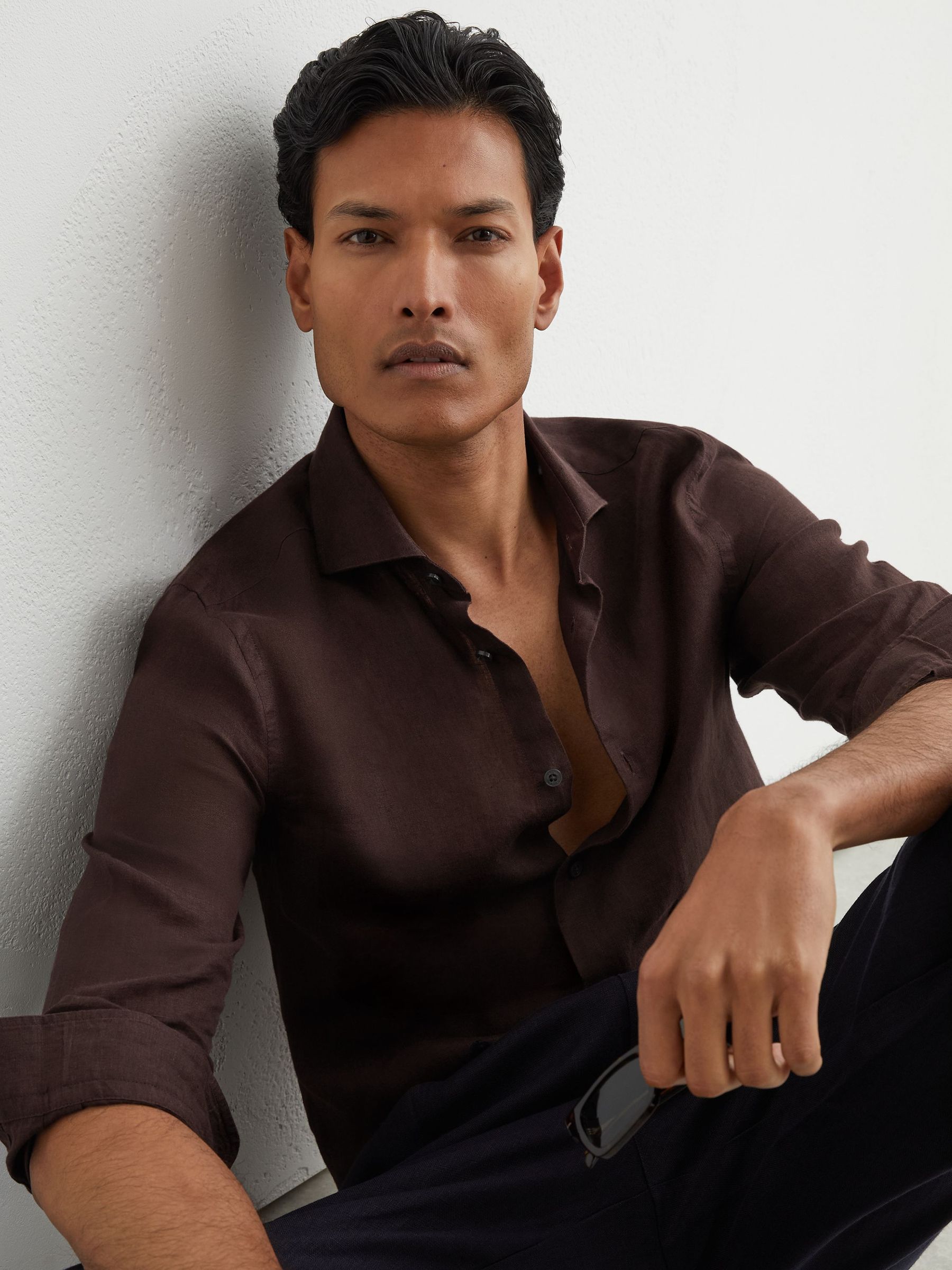 Linen Cutaway-Collar Regular-Fit Shirt in Chocolate Brown - image 2