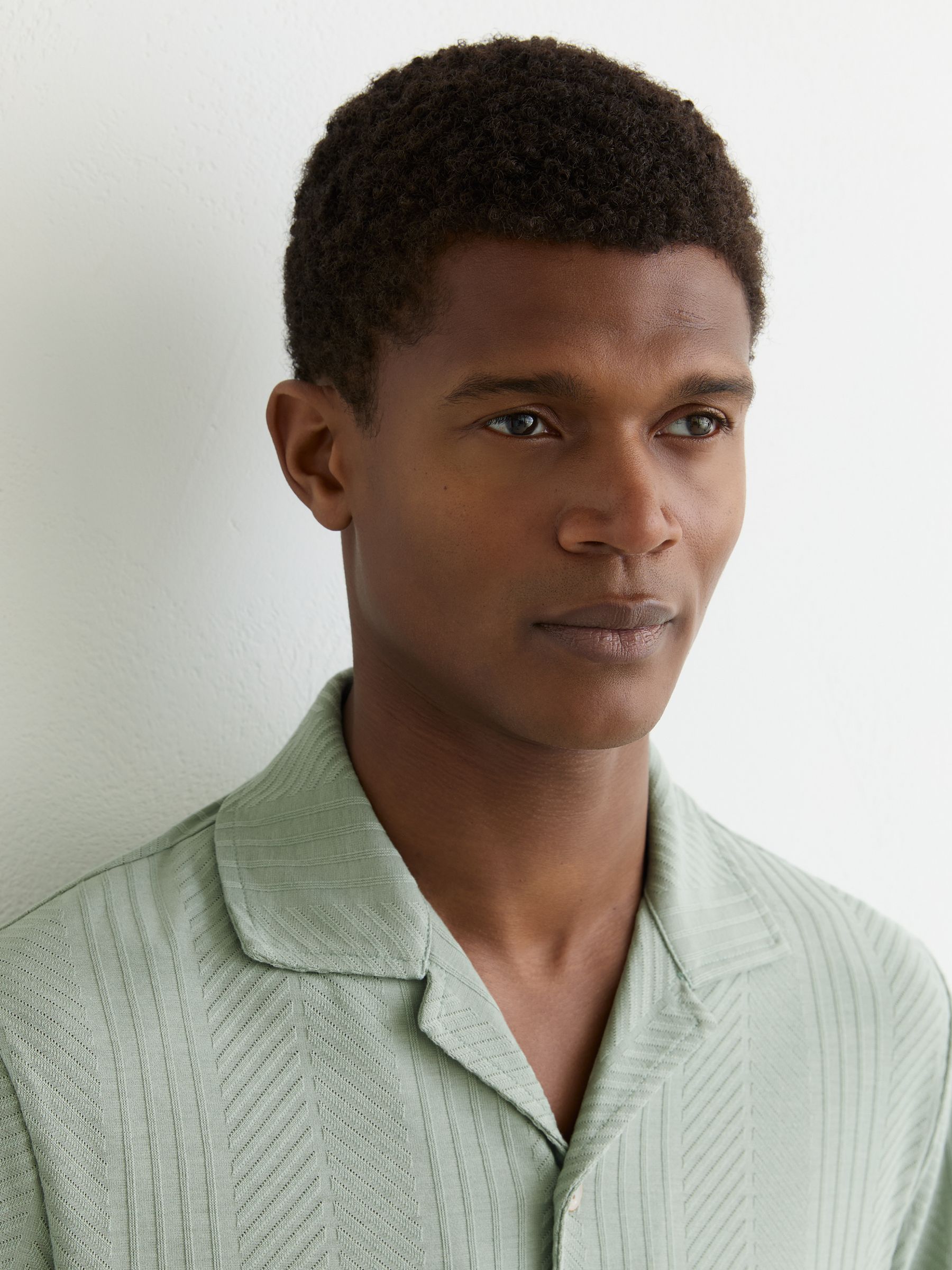 Jacquard Cuban-Collar Shirt in Mint Green - Image 4 of 6