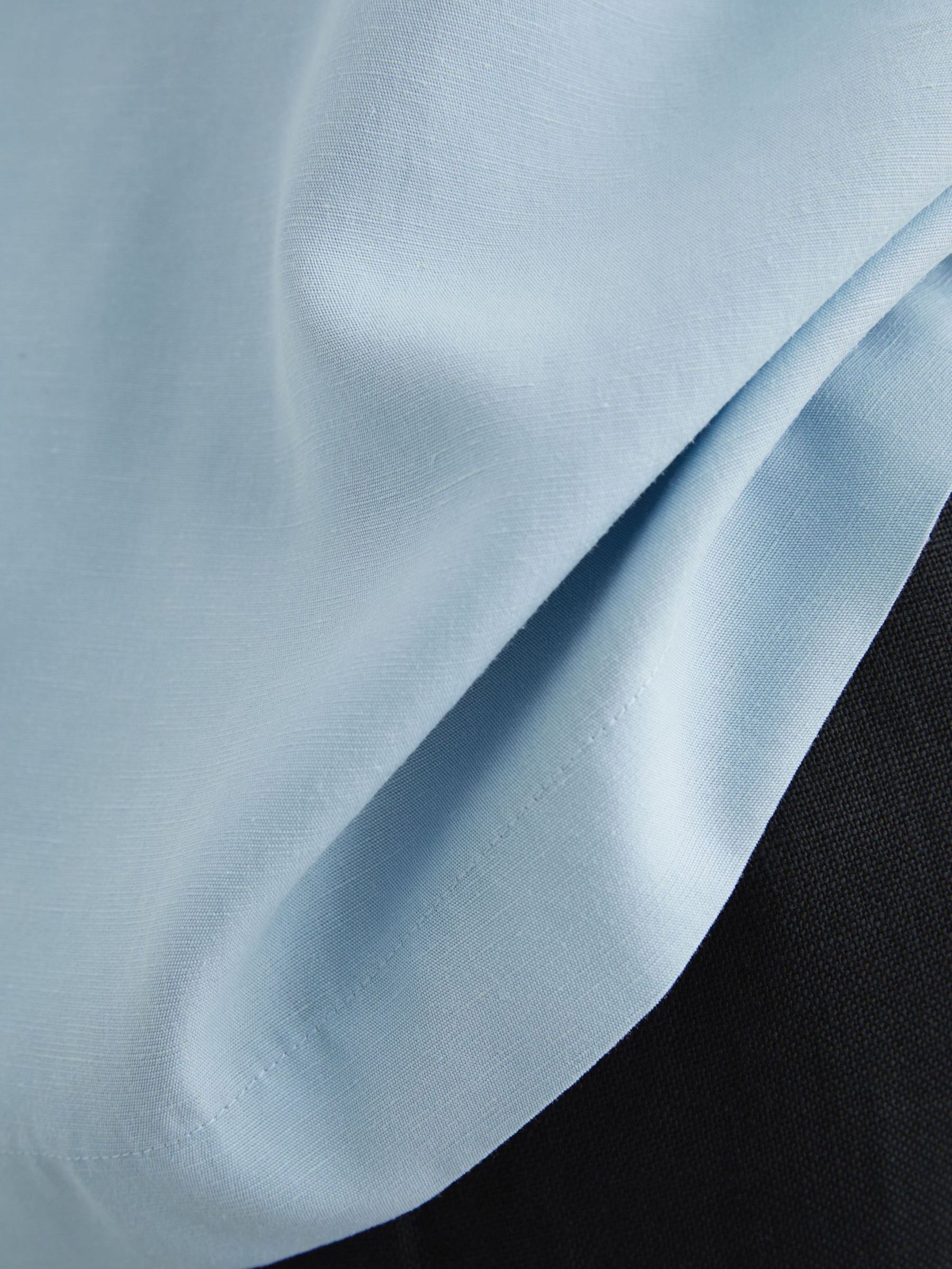 Lyocell-Linen Short-Sleeve Shirt in Soft Blue - Image 2 of 5