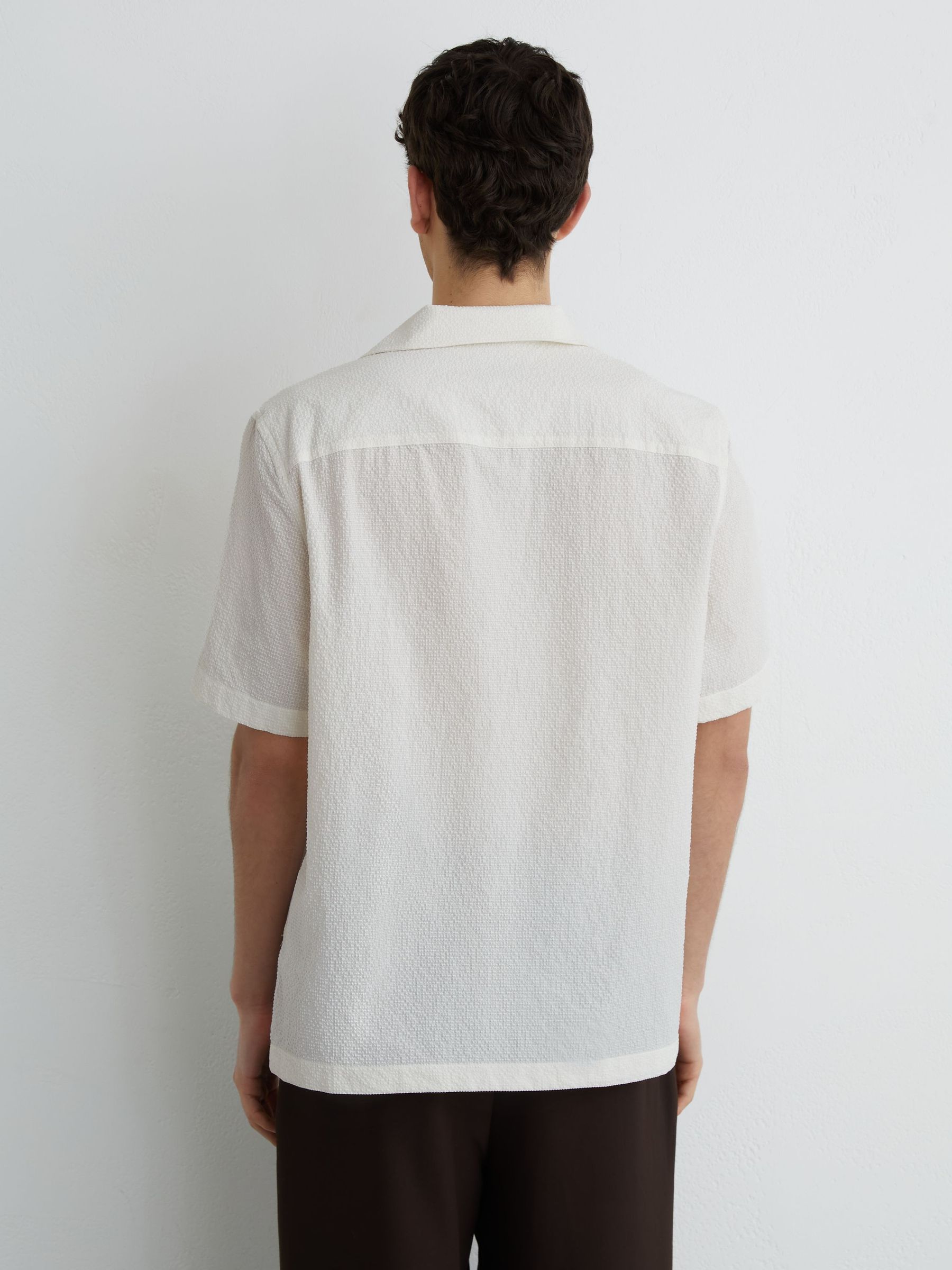 Textured Cuban-Collar Short-Sleeve Shirt in Off White - image 4