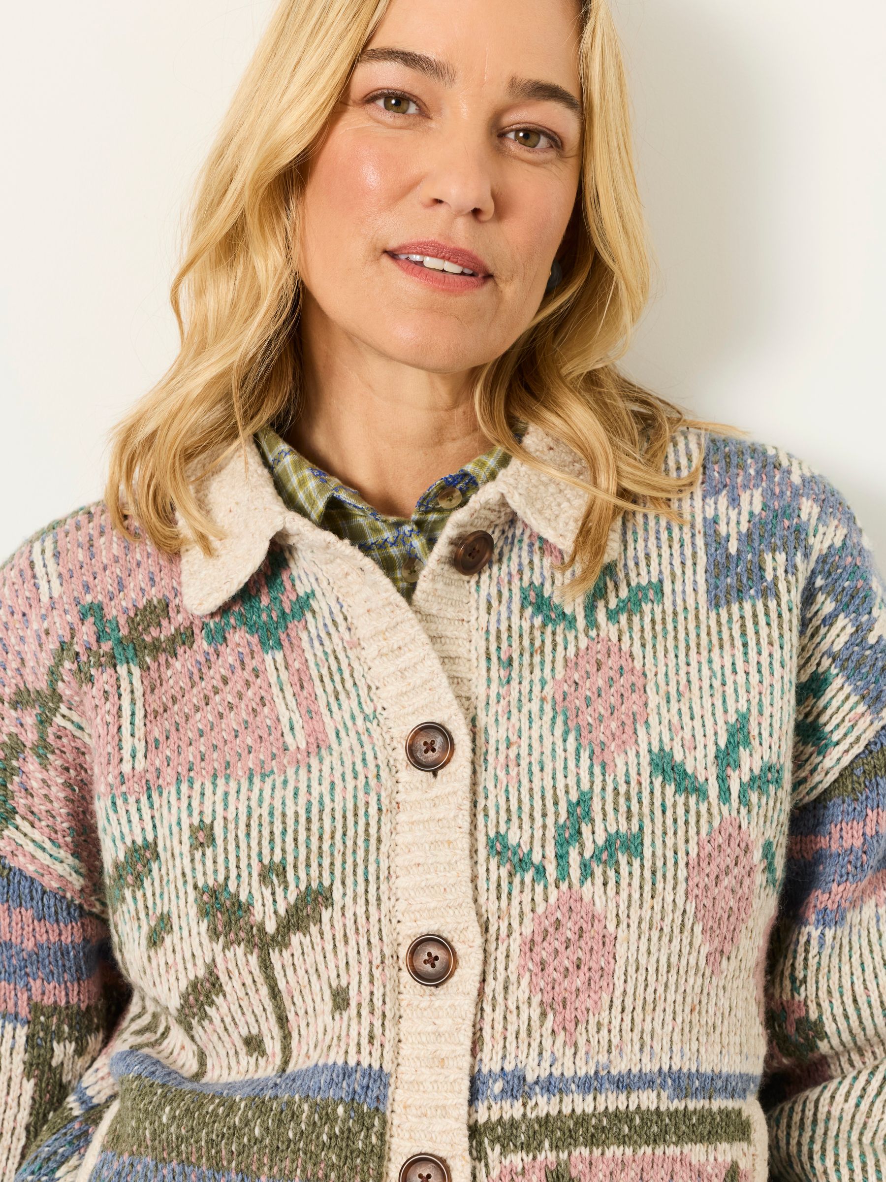 Allotment Pattern Knitted Cardigan in Natural - Image 3 of 6