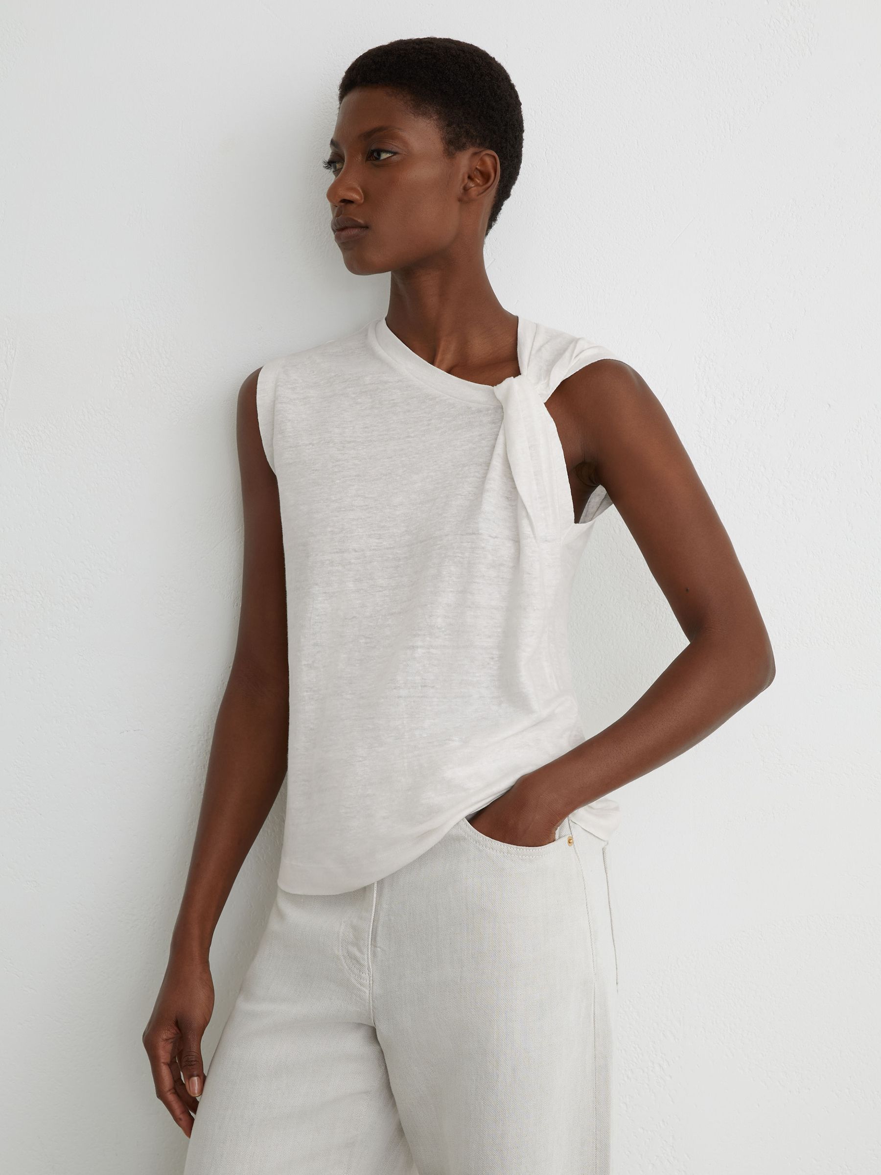 Linen Twist-Detail T-Shirt in White - image 2