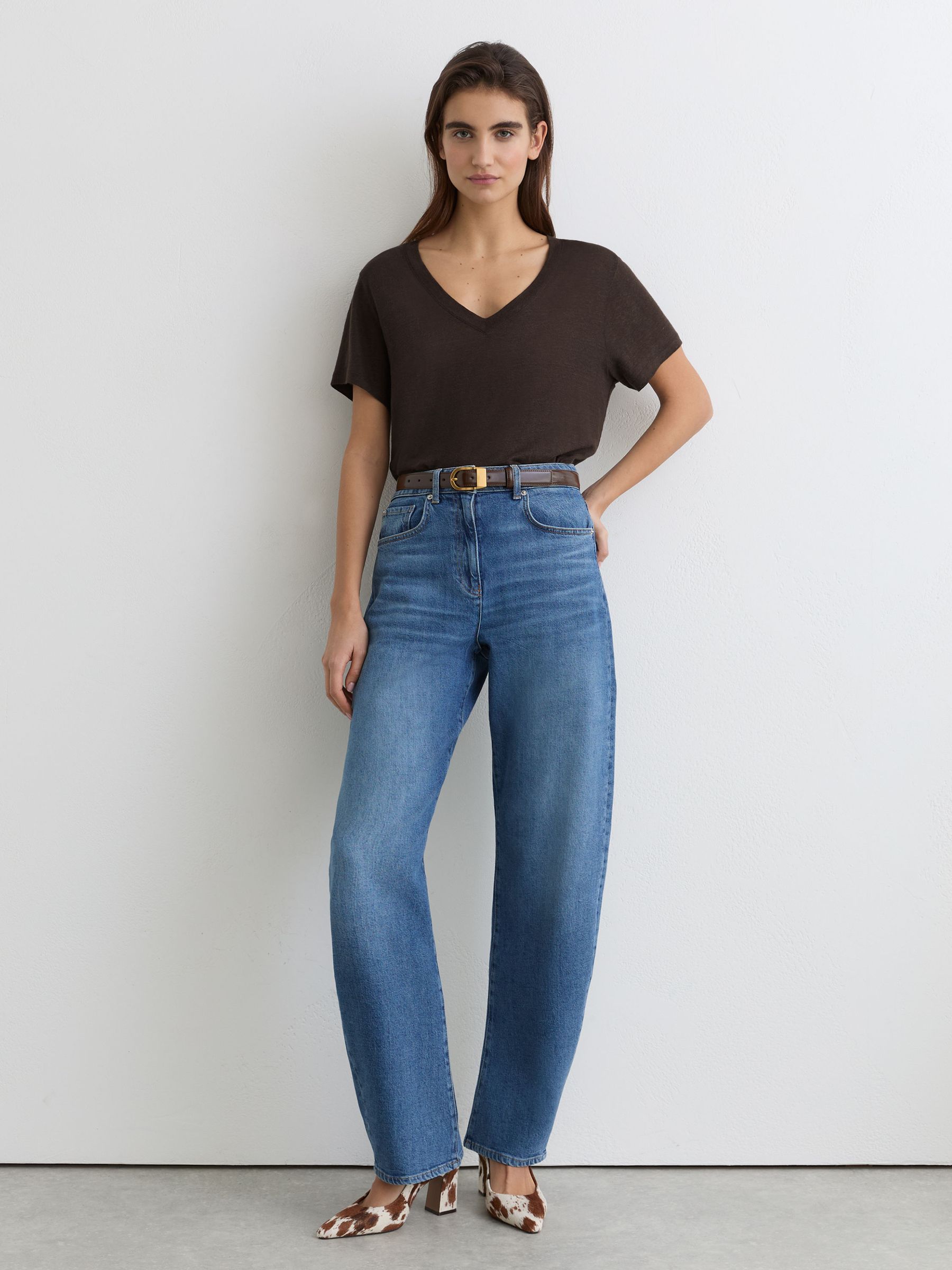 Linen V-Neck T-Shirt in Chocolate Brown - image 4