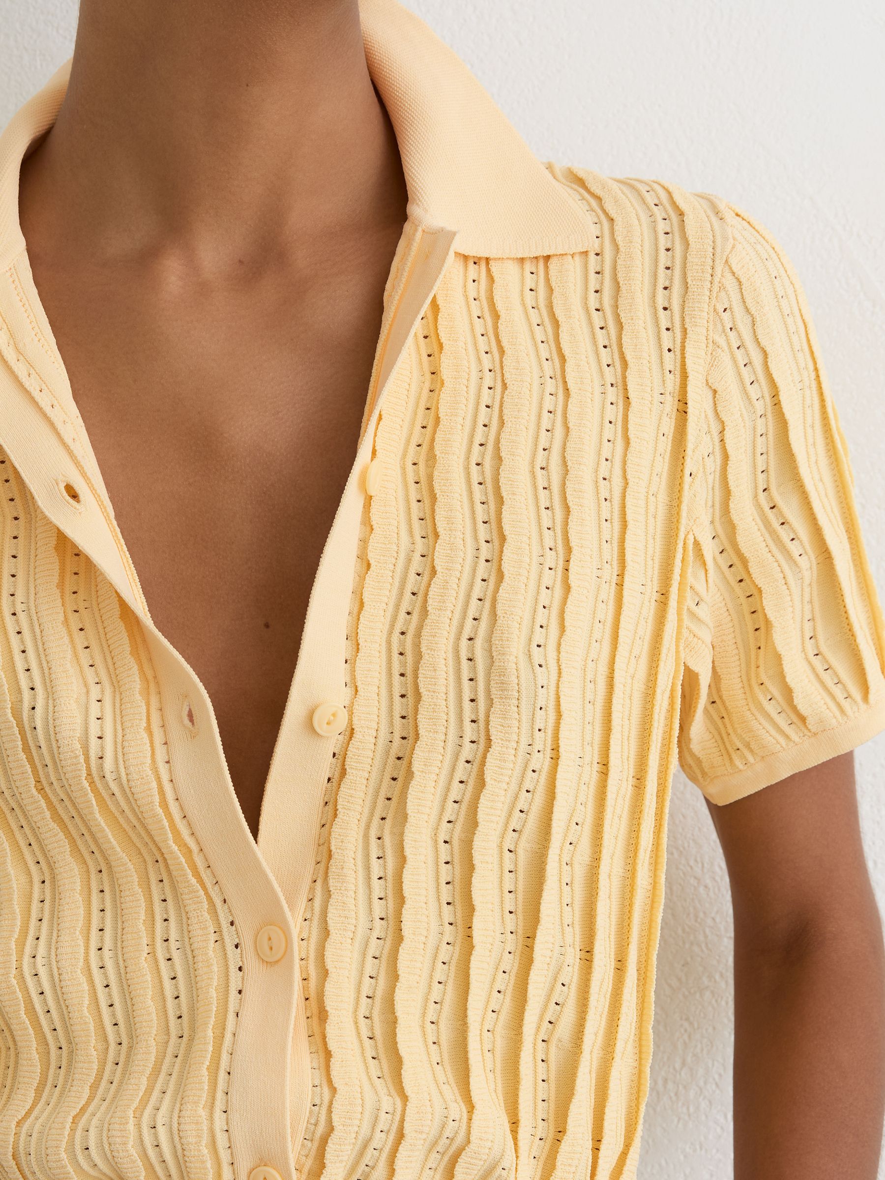 Stitch-Detail Short-Sleeve Knitted Shirt in Buttermilk Yellow - Image 3 of 6