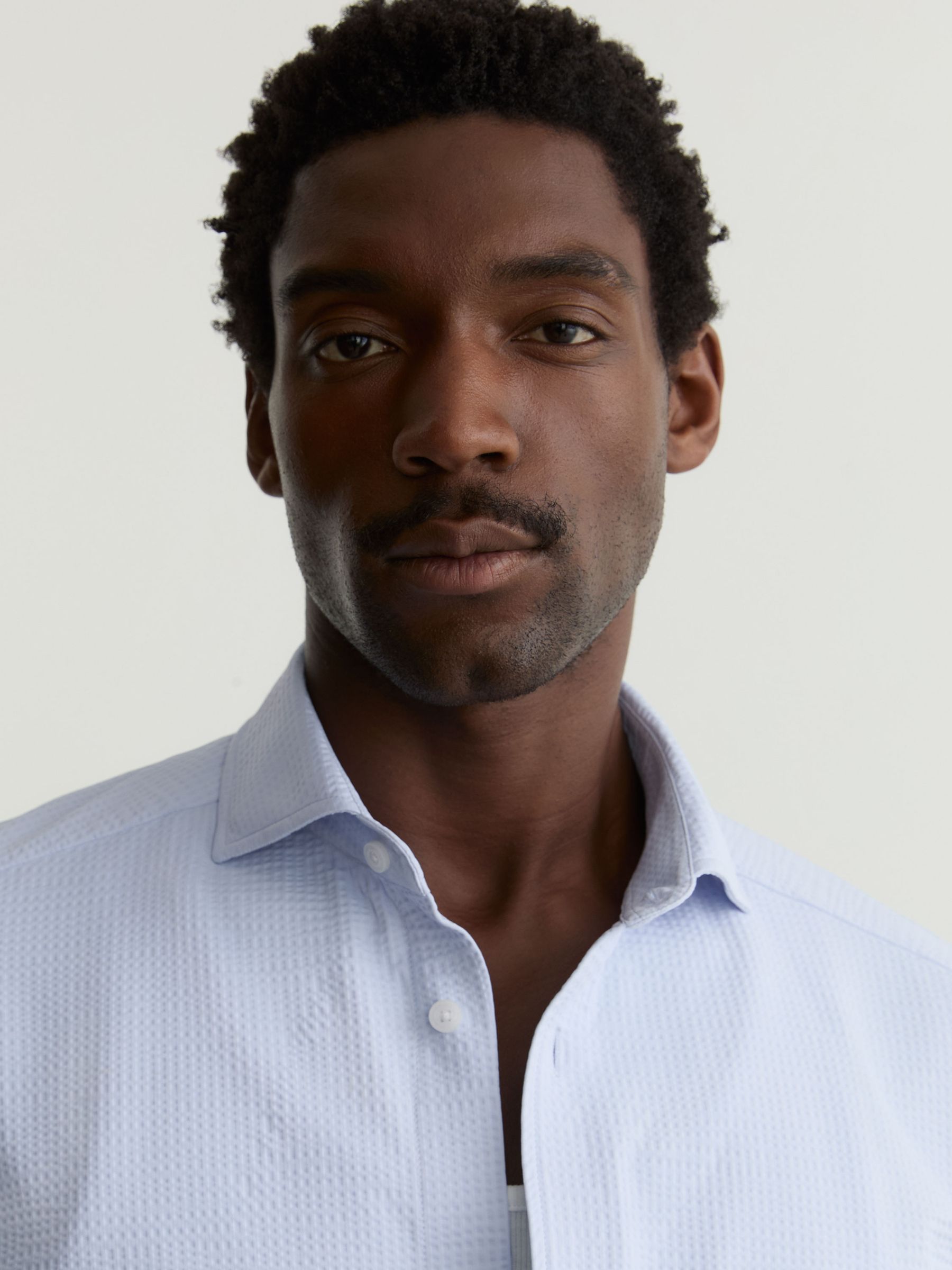 Seersucker Cutaway-Collar Regular-Fit Shirt in Soft Blue - Image 4 of 6