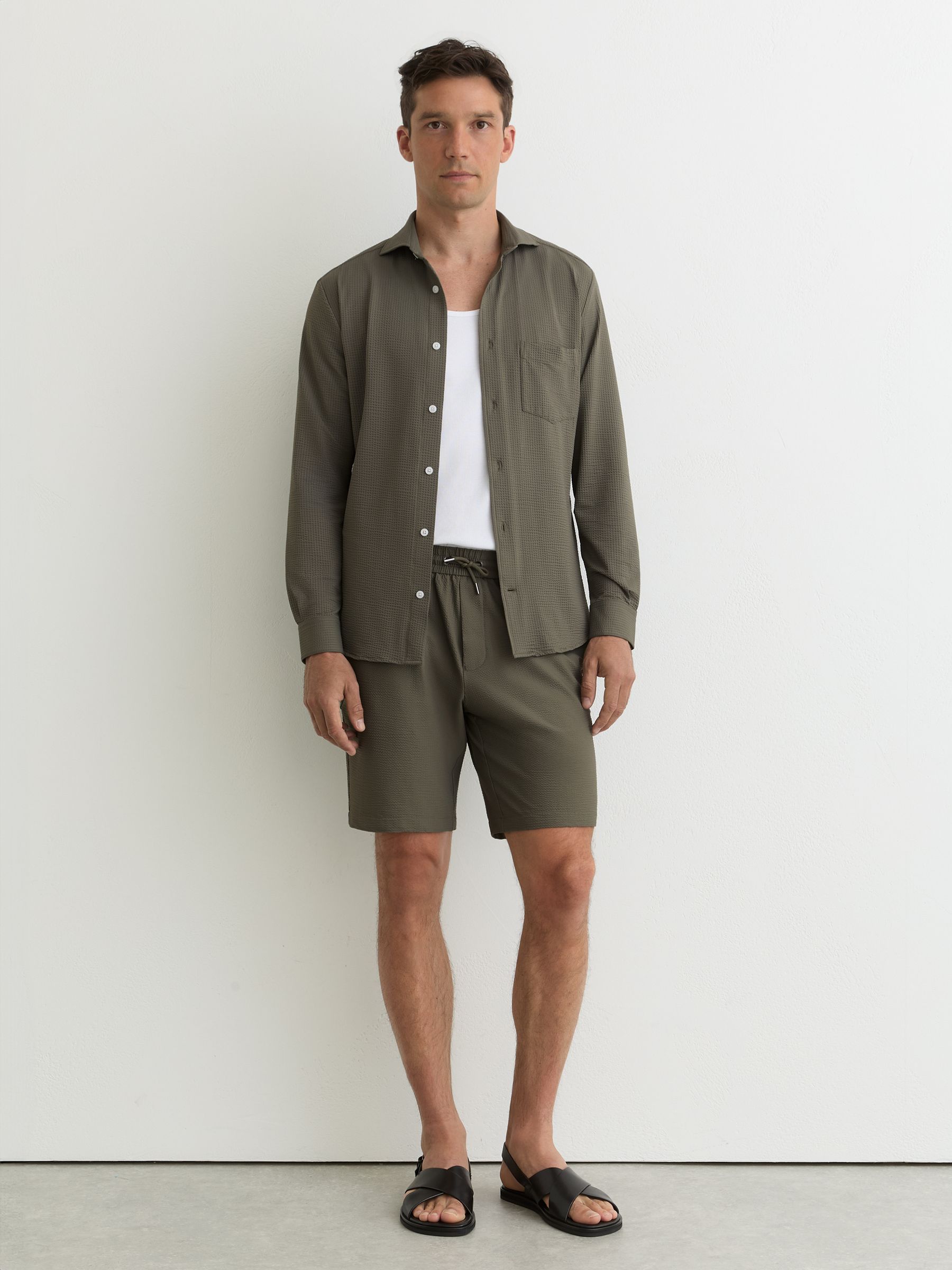 Seersucker Cutaway-Collar Regular-Fit Shirt in Dark Sage Green - Image 3 of 6