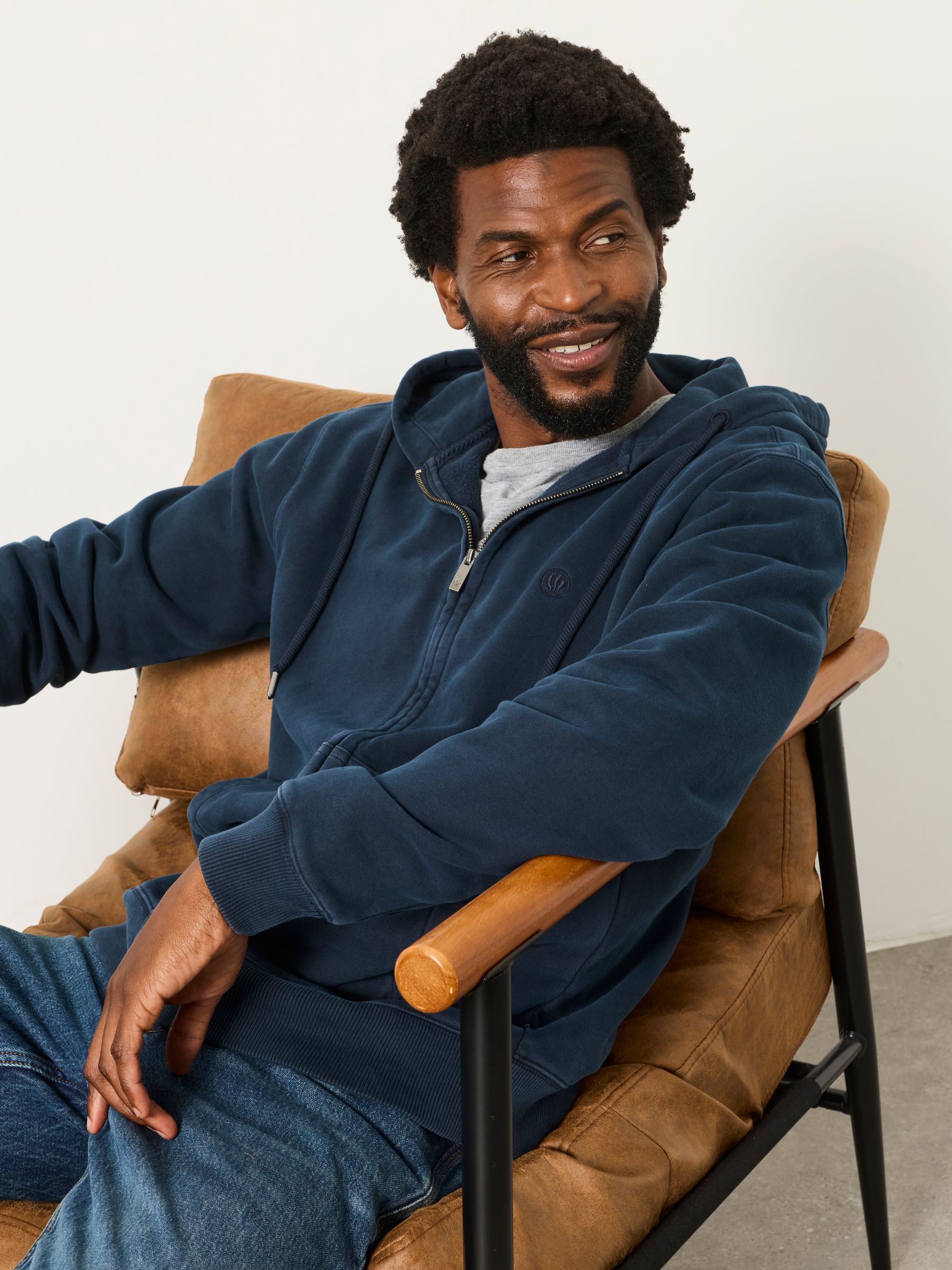 Hayle Navy Zip Through Hoodie - Image 5 of 6