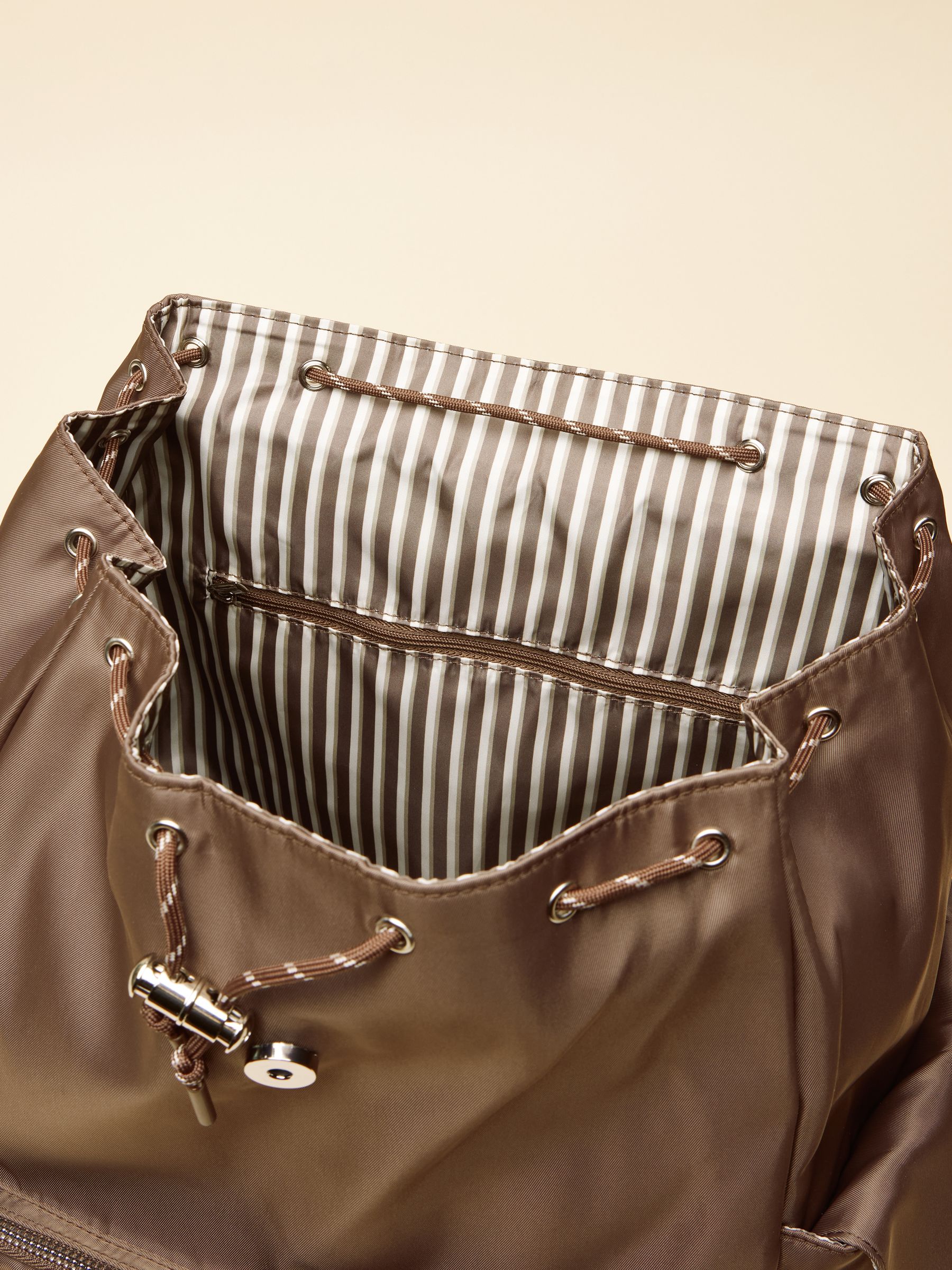 Cambeck Mocha Rucksack - Image 7 of 9