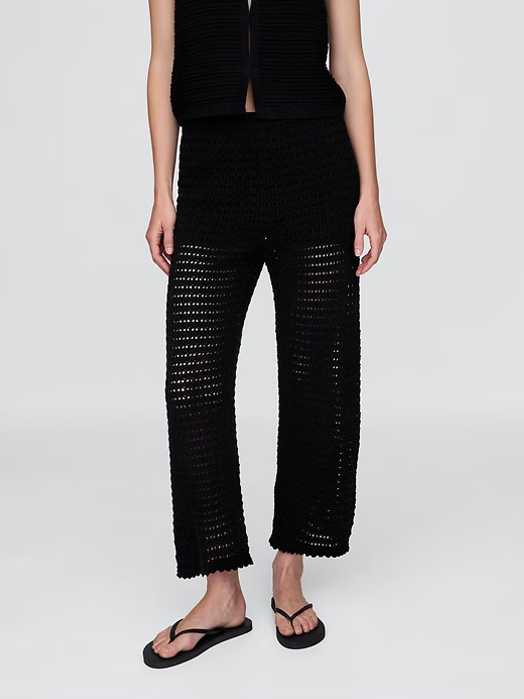 Black 100% Cotton Crochet Cropped Trousers - Image 3 of 8