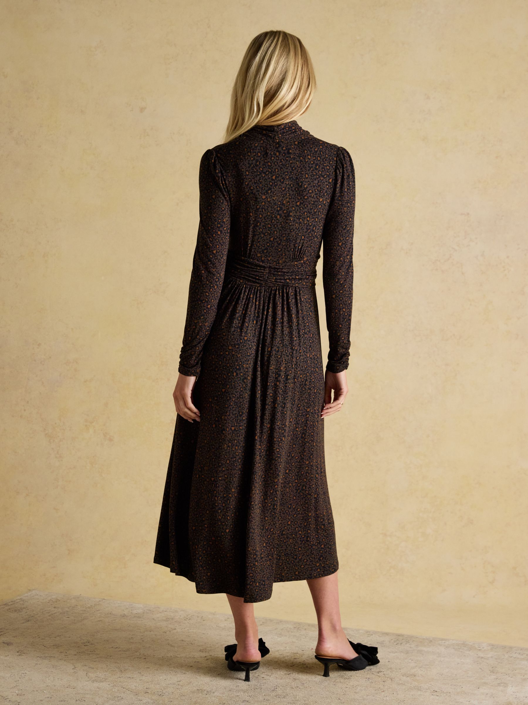 Mina Brown Jersey Ruched Waist Long Sleeve V-Neck Midi Dress - Image 2 of 7 Mina Brown Jersey Ruched Waist Long Sleeve V-Neck Midi Dress - Image 2 of 7