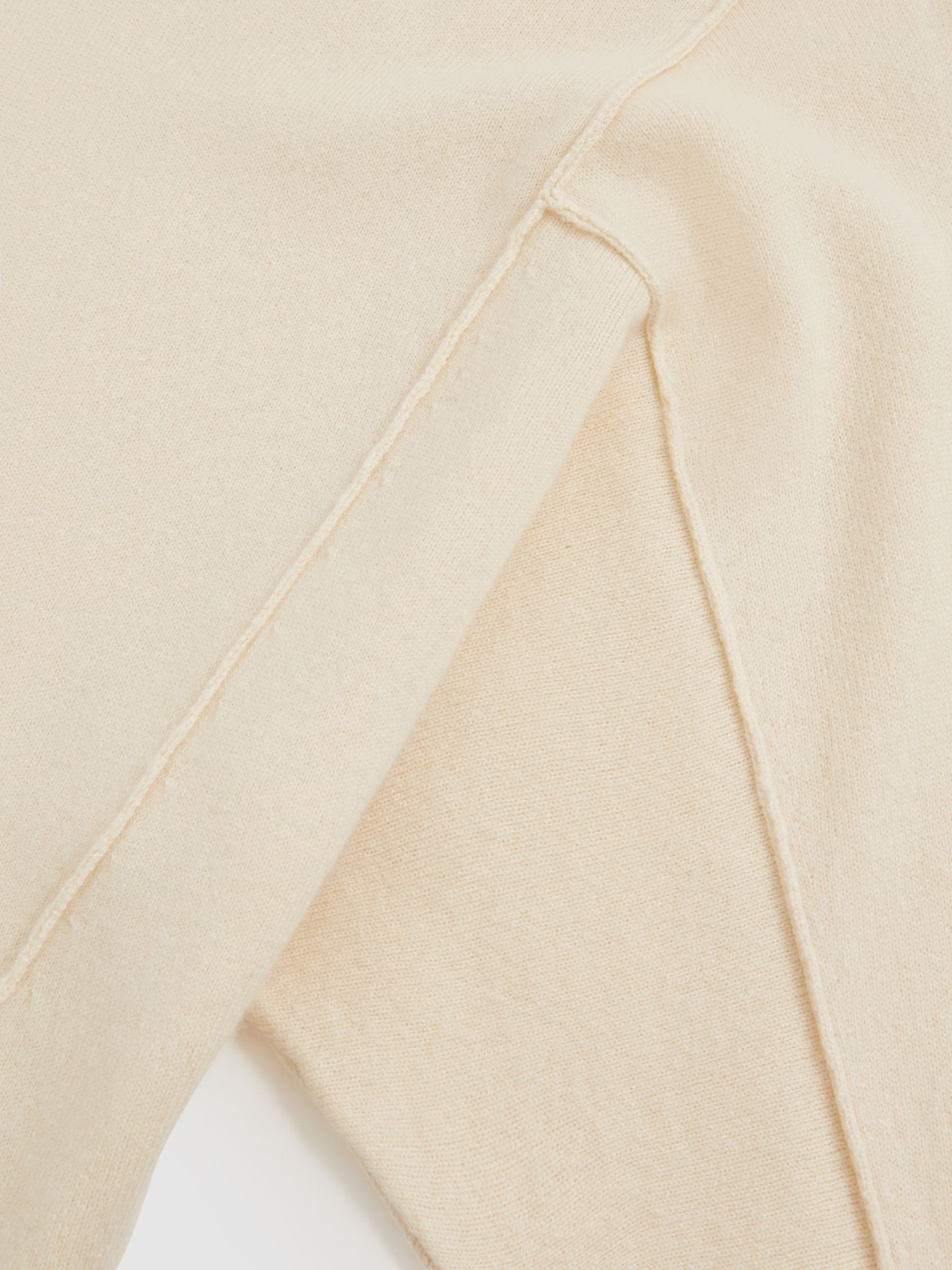 Wool-Blend Reverse-Seam Batwing Jumper With Cashmere in Cream - Image 7 of 7