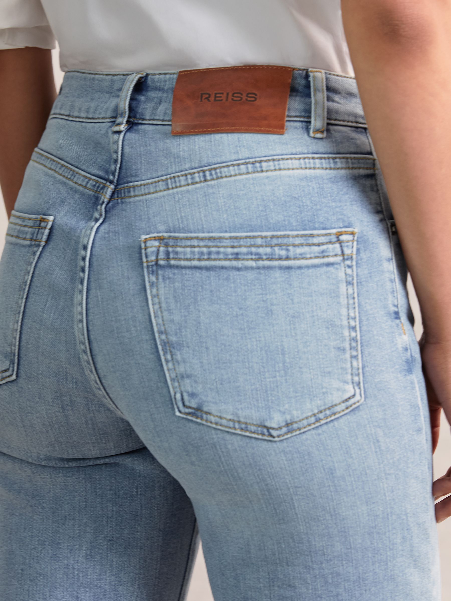 Mid-Rise Flared Jeans in Light Blue - Image 3 of 5
