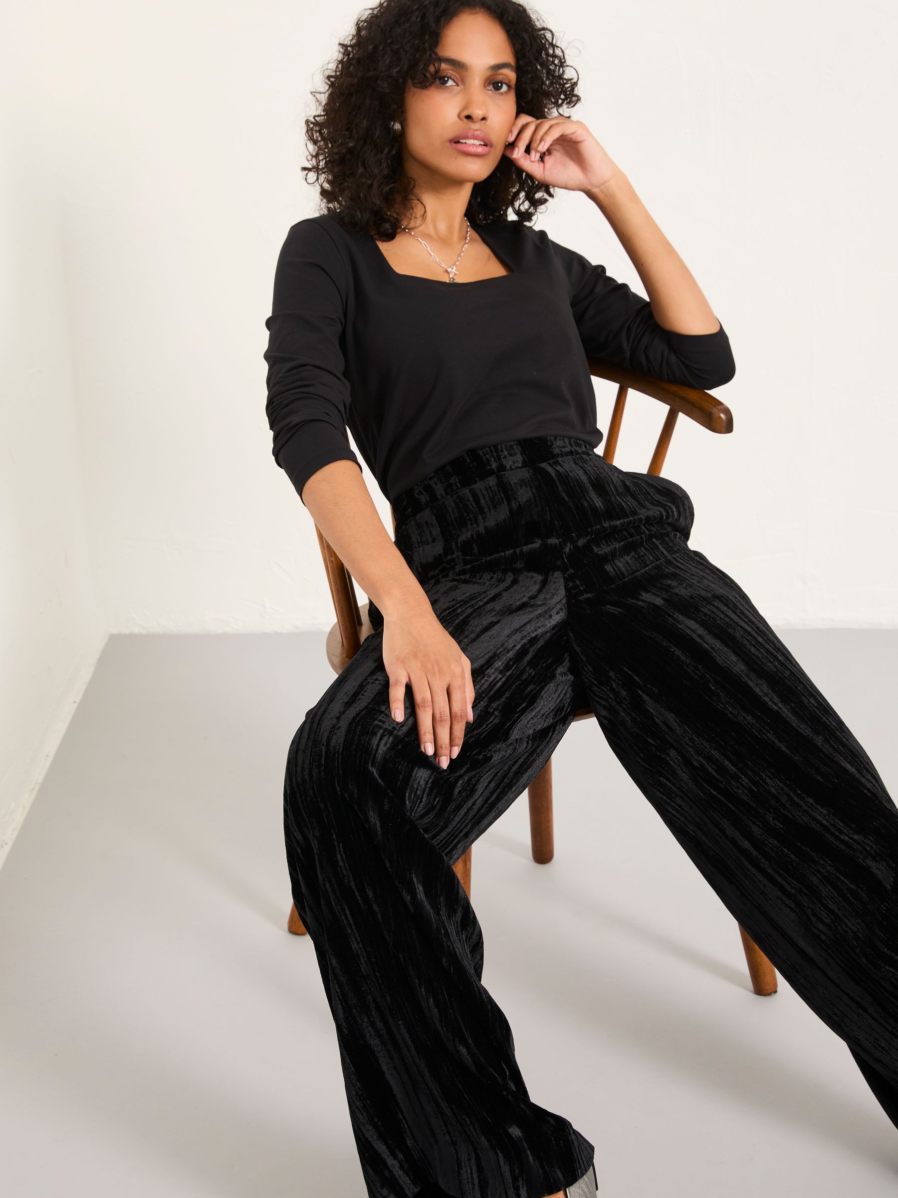 Hetty Black Wide Leg Crinkle Velvet Trousers - Image 3 of 6