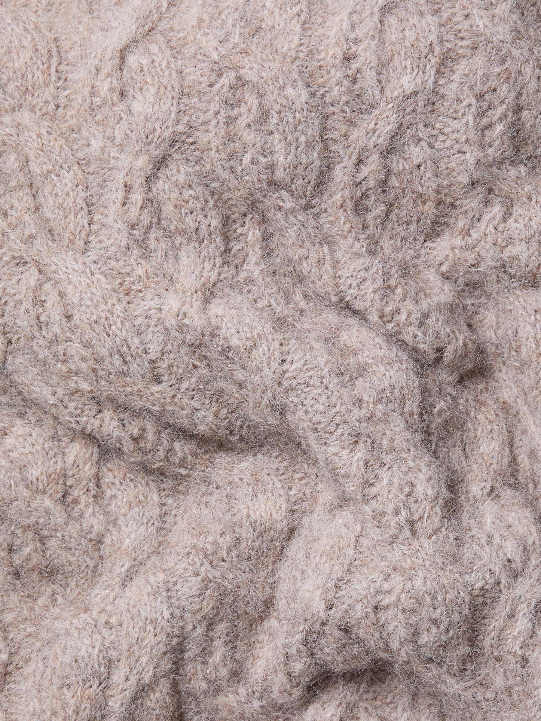 Oatmeal Cable Shawl - Image 3 of 3
