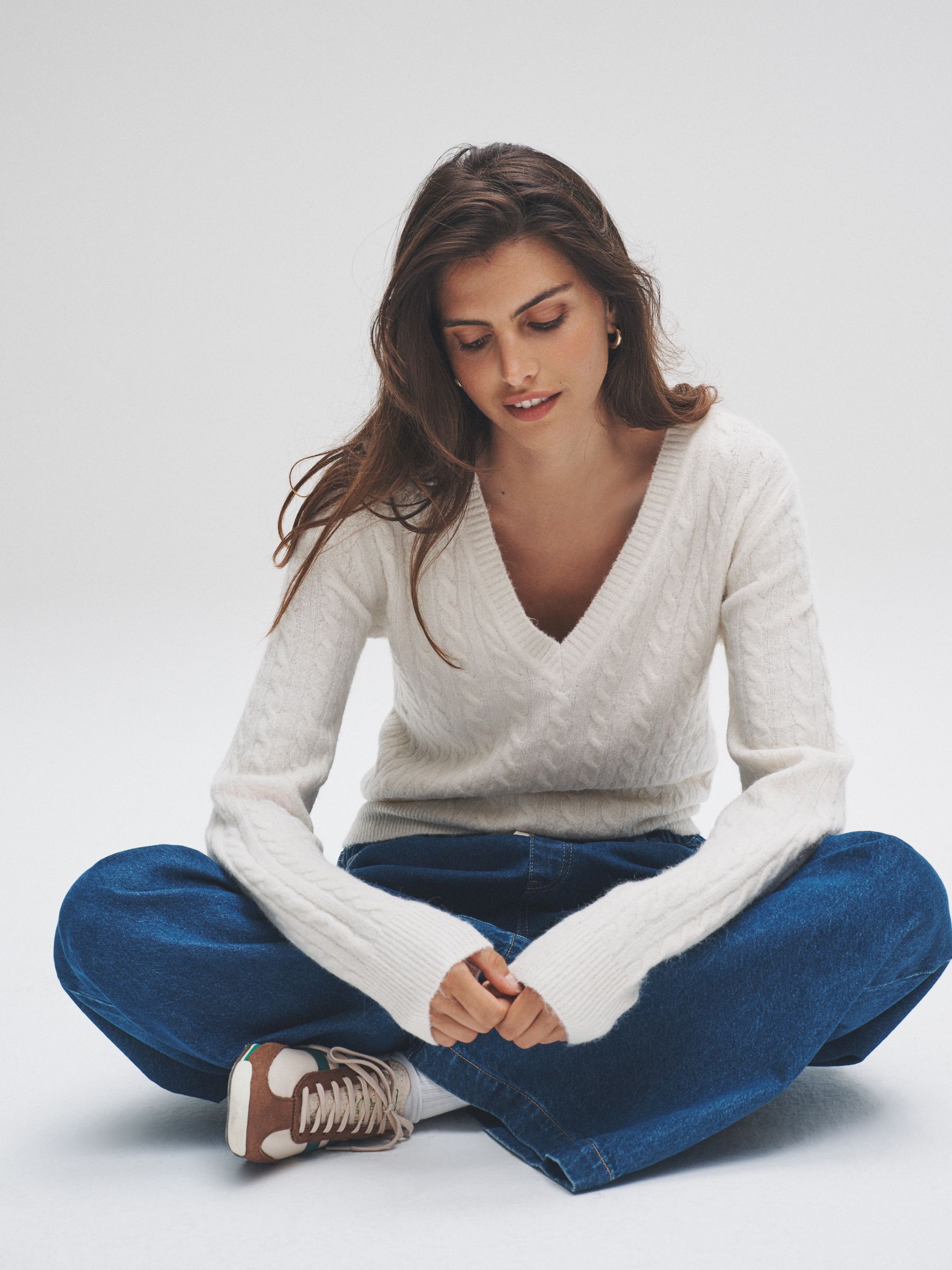 2 Pack Cable Knitted V-Neck Jumpers With Wool - Image 4 of 9