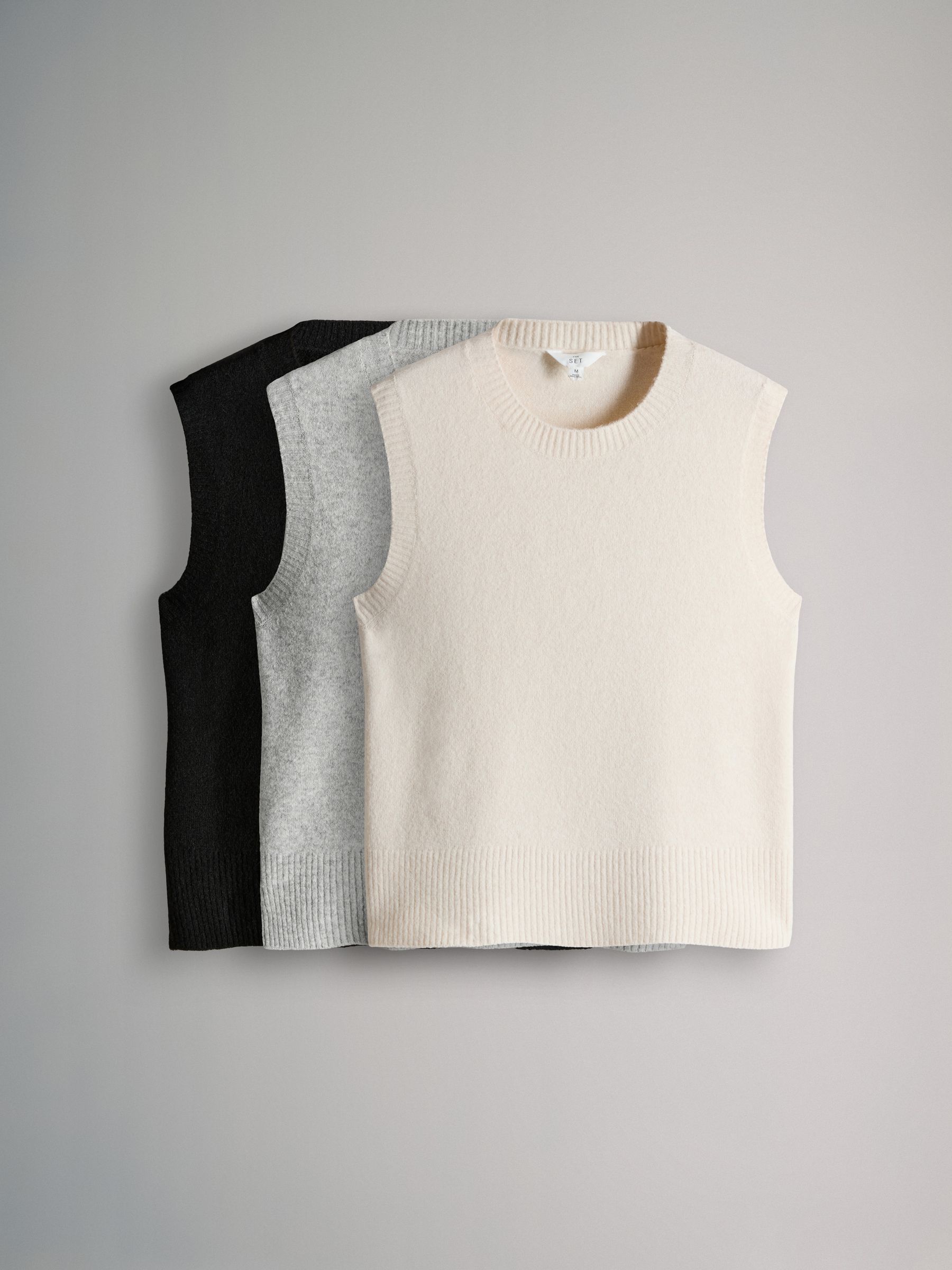 3 Pack Knitted Vest Tank Tops With Wool - Image 2 of 7 3 Pack Knitted Vest Tank Tops With Wool - Image 2 of 7