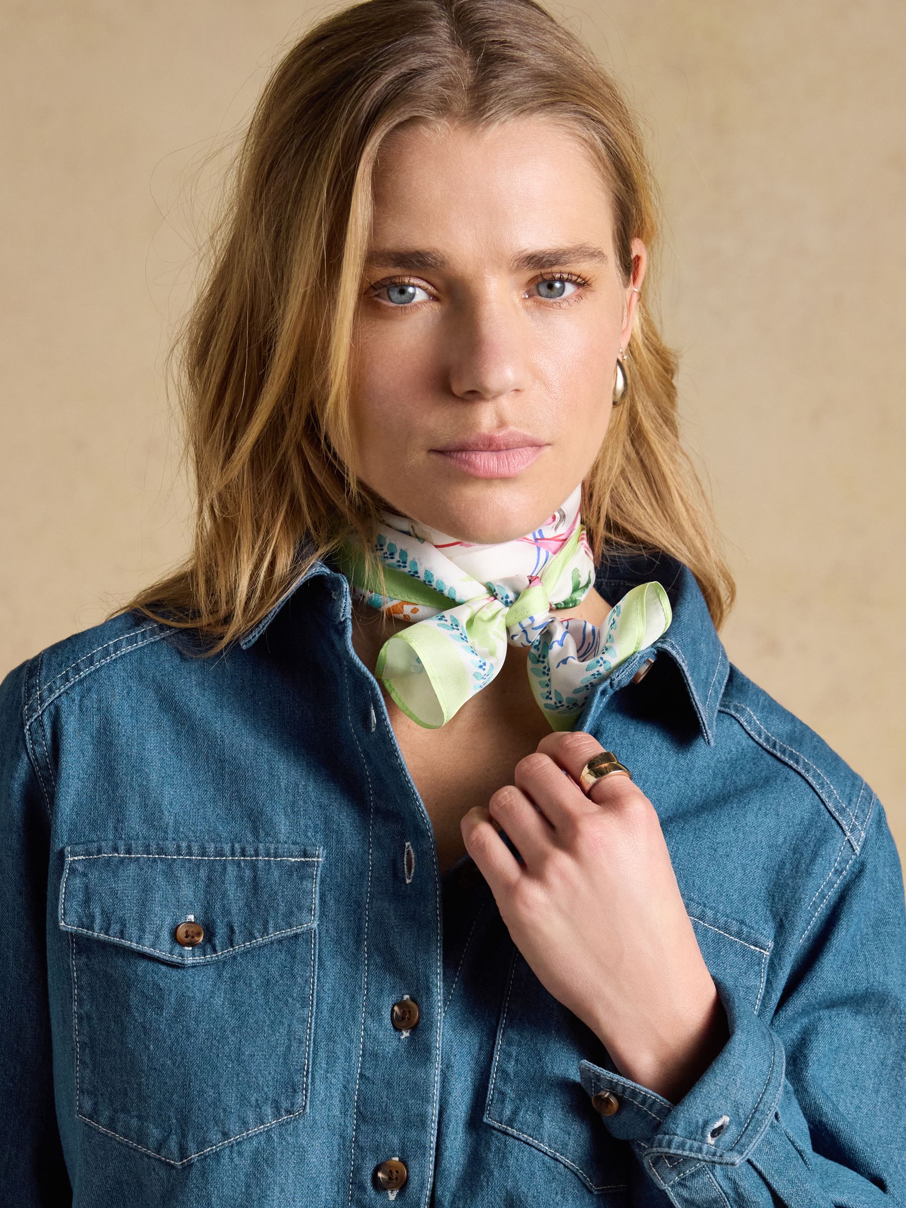 Highgrove Palm Print 100% Silk Printed Scarf - Image 2 of 7