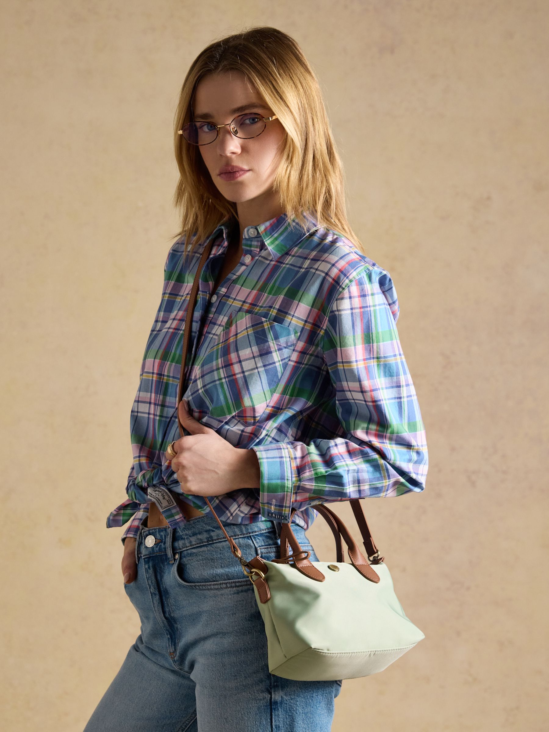 Edie Light Green Crossbody Handbag - Image 4 of 9