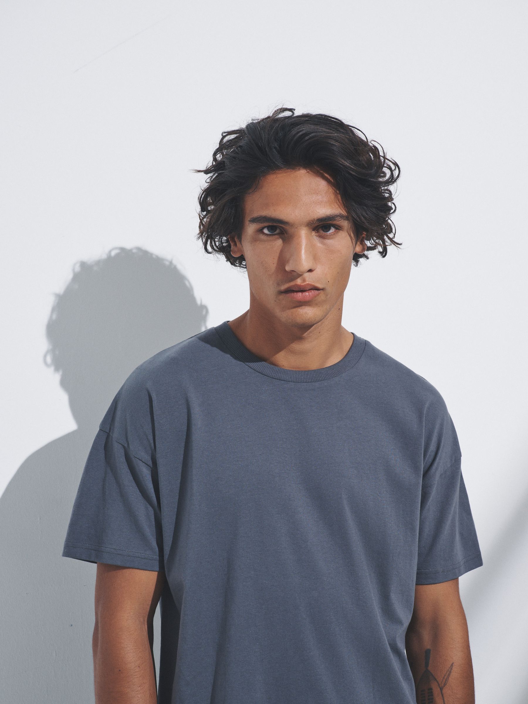 Black/Grey 2 Pack Jersey T-Shirt and Flannel Pyjamas - Image 4 of 6