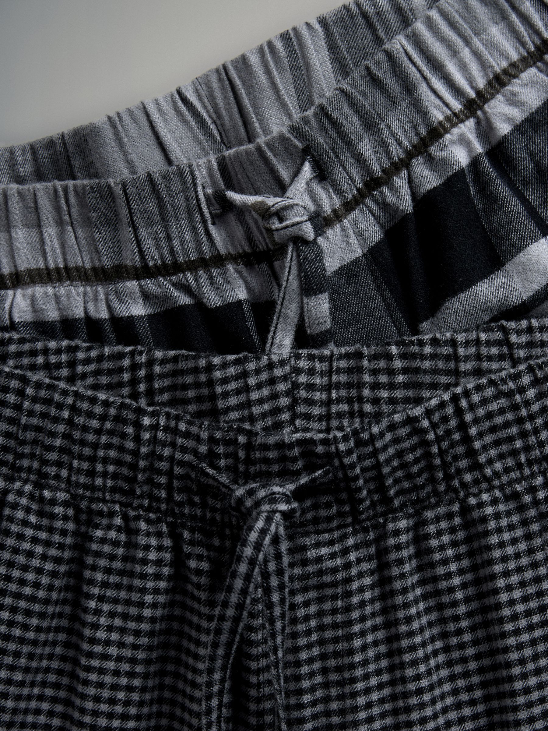 Black/Grey 2 Pack Jersey T-Shirt and Flannel Pyjamas - Image 5 of 6