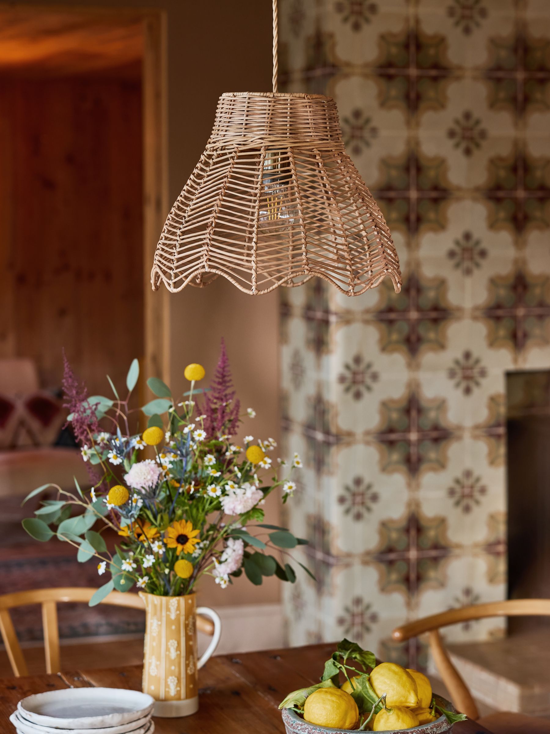 Natural Scalloped Edge Rattan Easy Fit Light Shade - Image 2 of 5 Natural Scalloped Edge Rattan Easy Fit Light Shade - Image 2 of 5