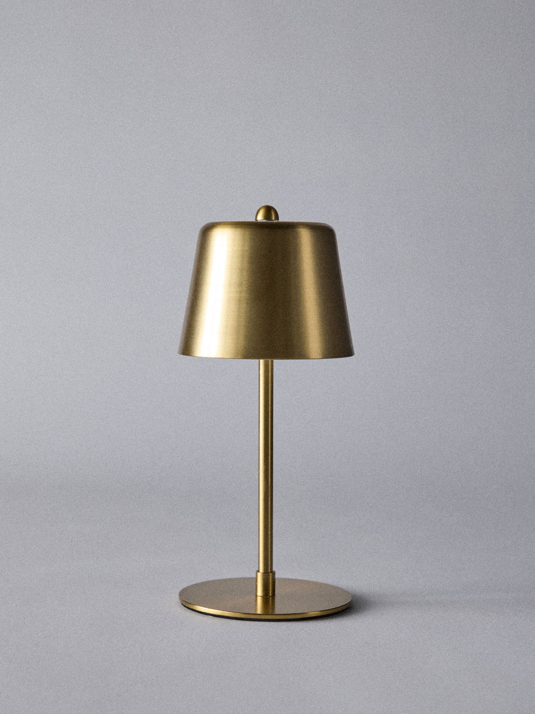 2 Pack Brass Rechargeable Table Lamps - Image 10 of 10