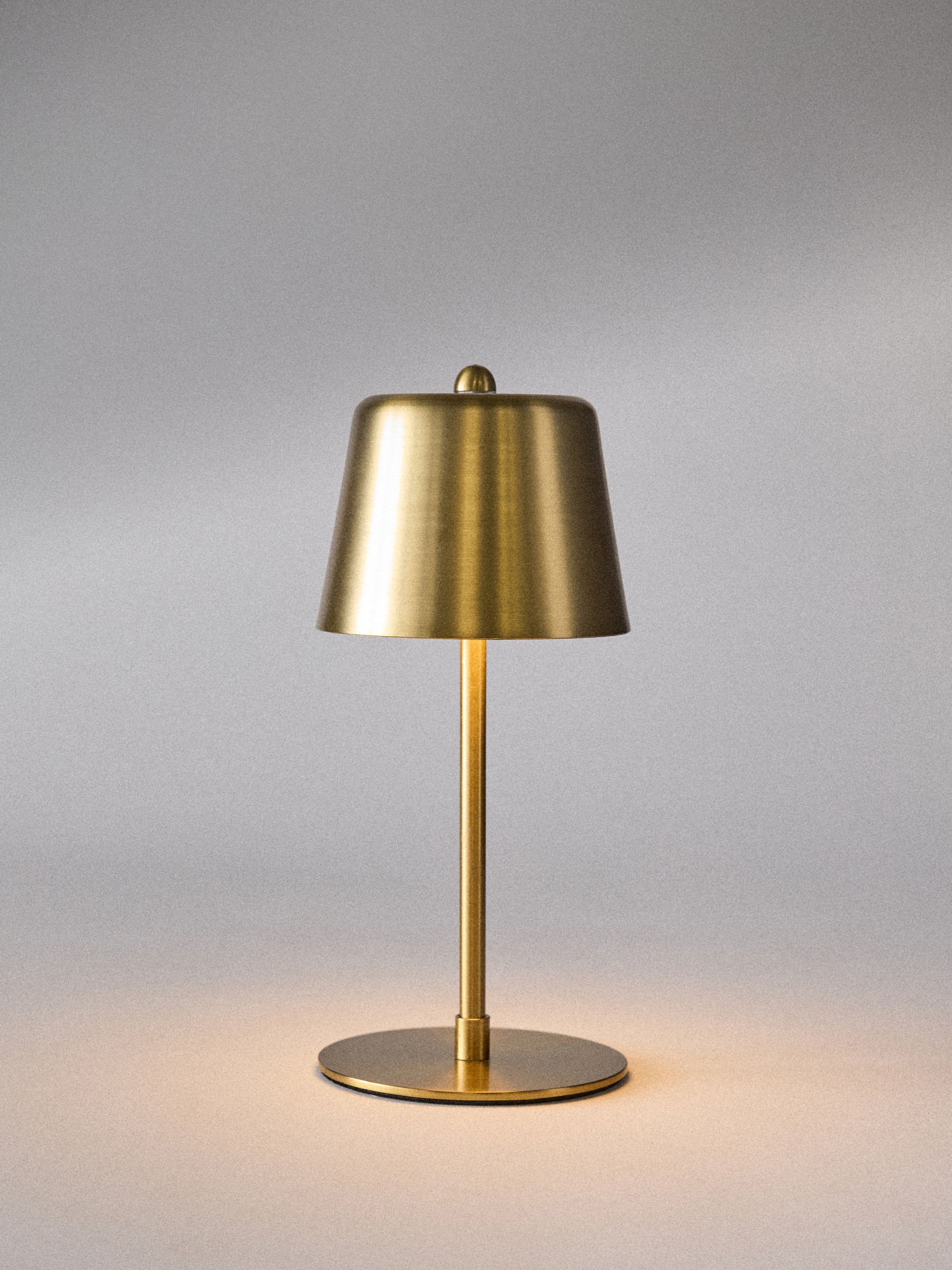 2 Pack Brass Rechargeable Table Lamps - Image 9 of 10