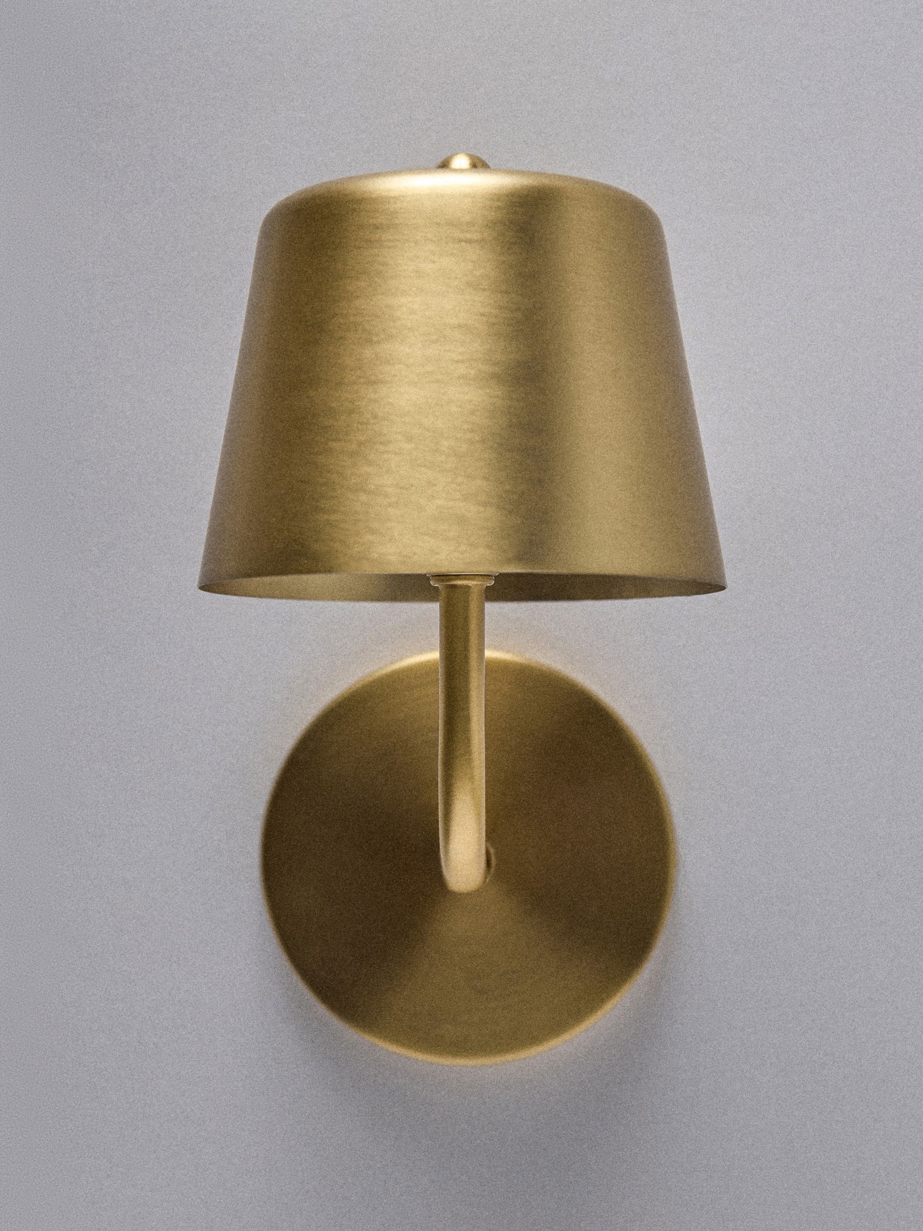 2 Pack Brass Rechargeable Wall Lights - Image 4 of 5