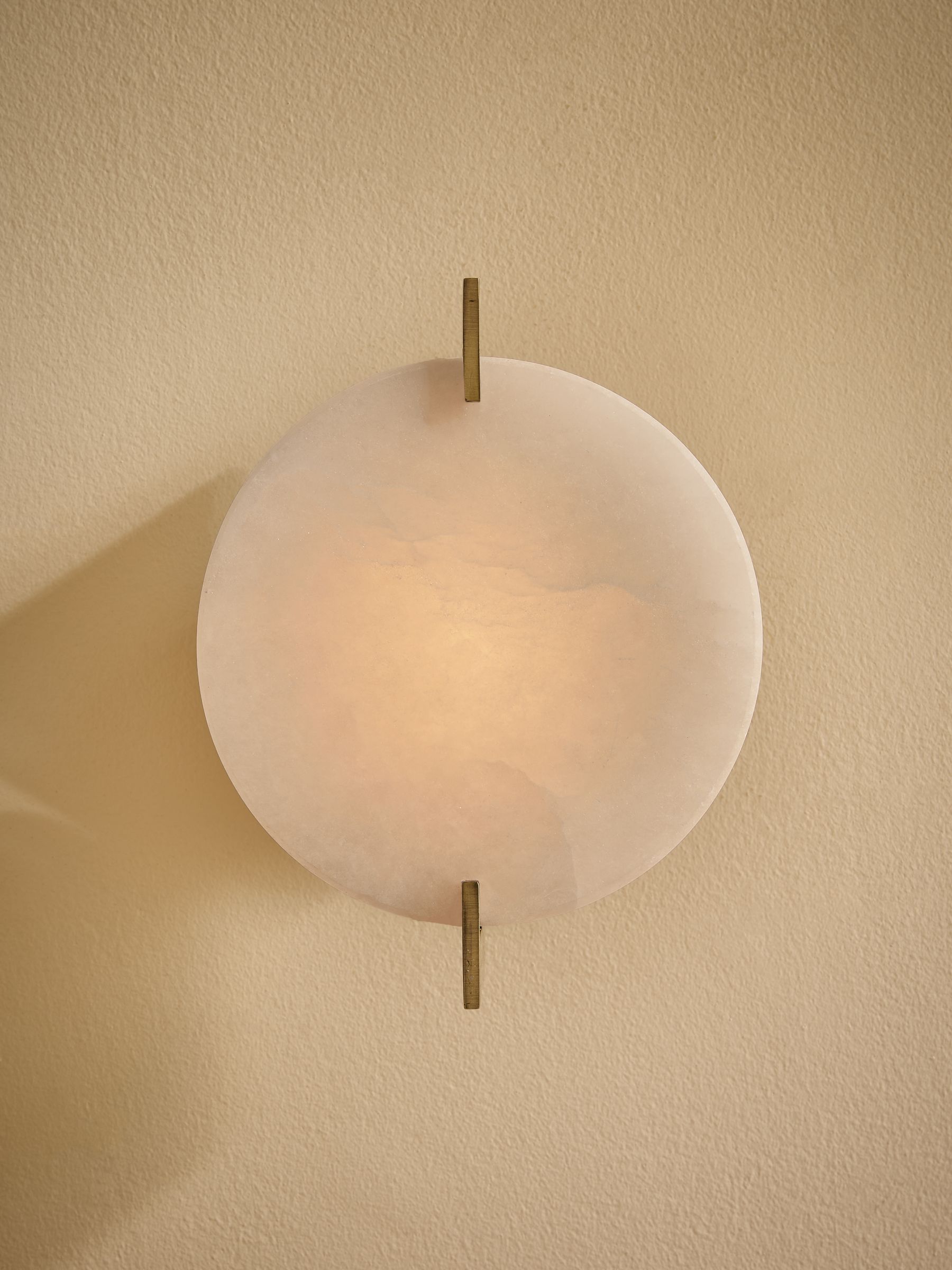 Quila Wall Light in Brass - Image 3 of 5