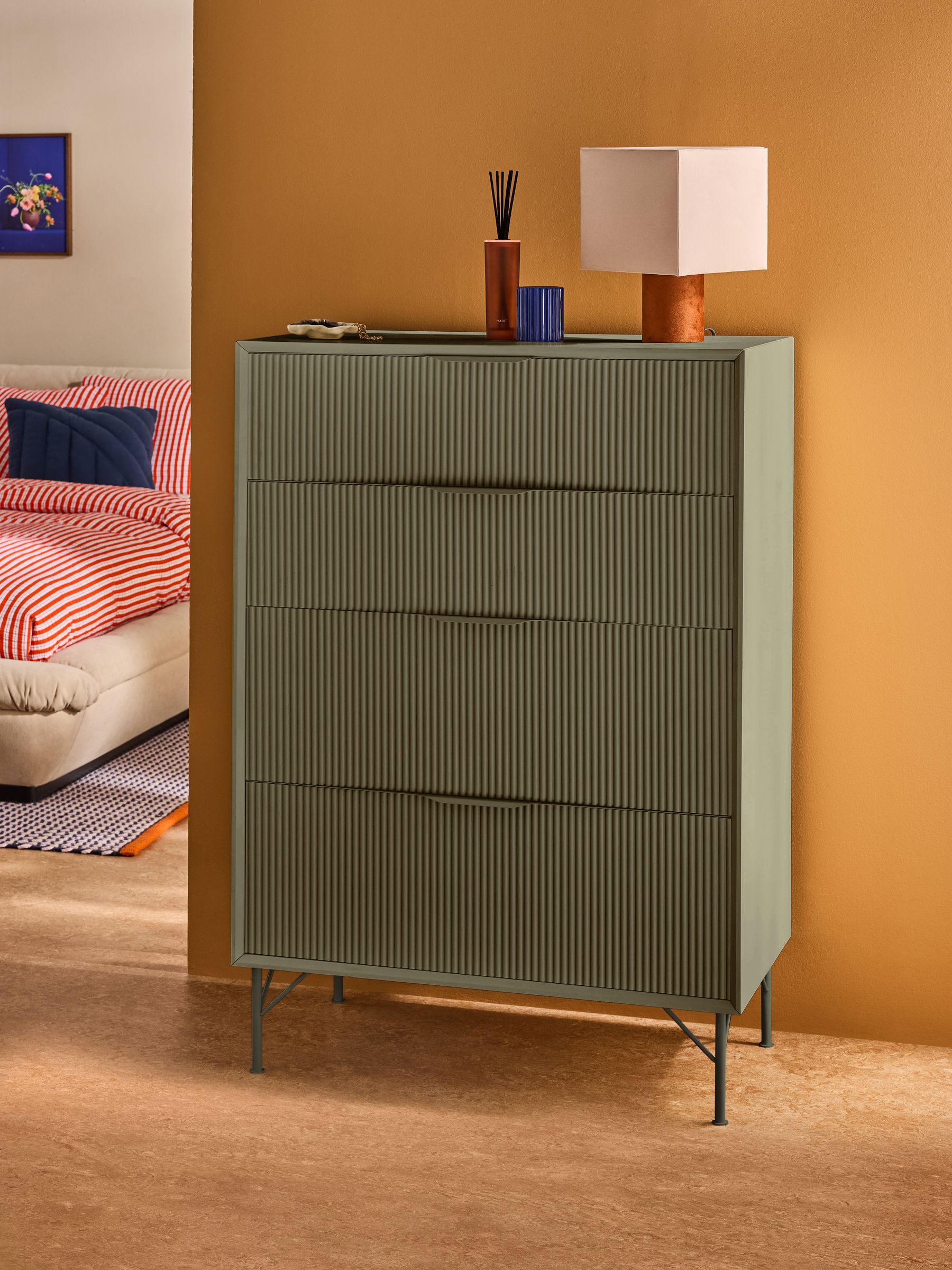 Elian 4 Drawer Chest in Green - Image 1 of 6