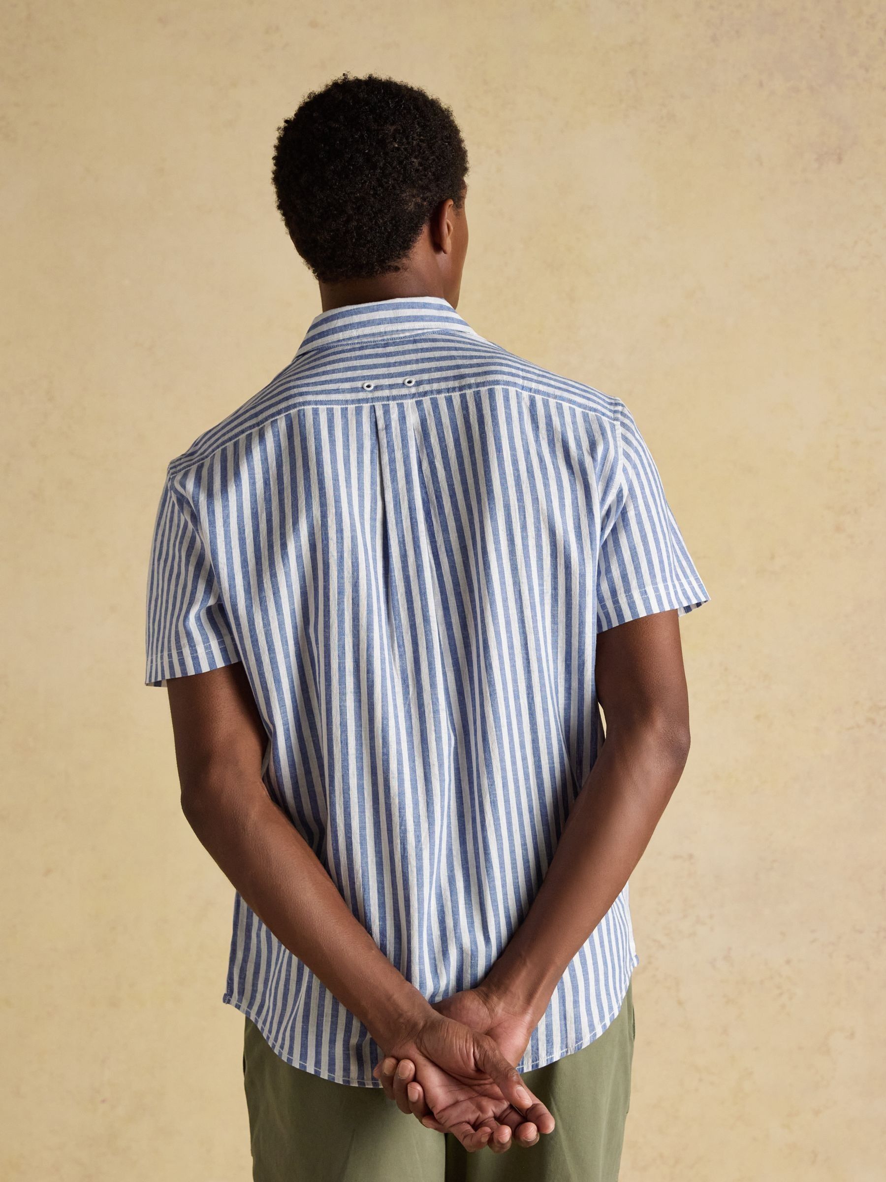 Linen Blend Blue and White Short Sleeve Shirt - Image 7 of 9