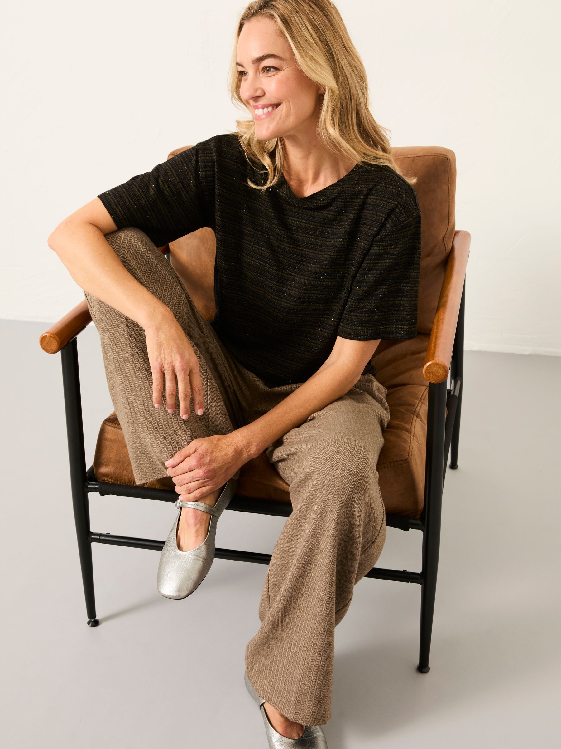 Maddie Black Short Sleeve Sparkle Top - Image 4 of 5