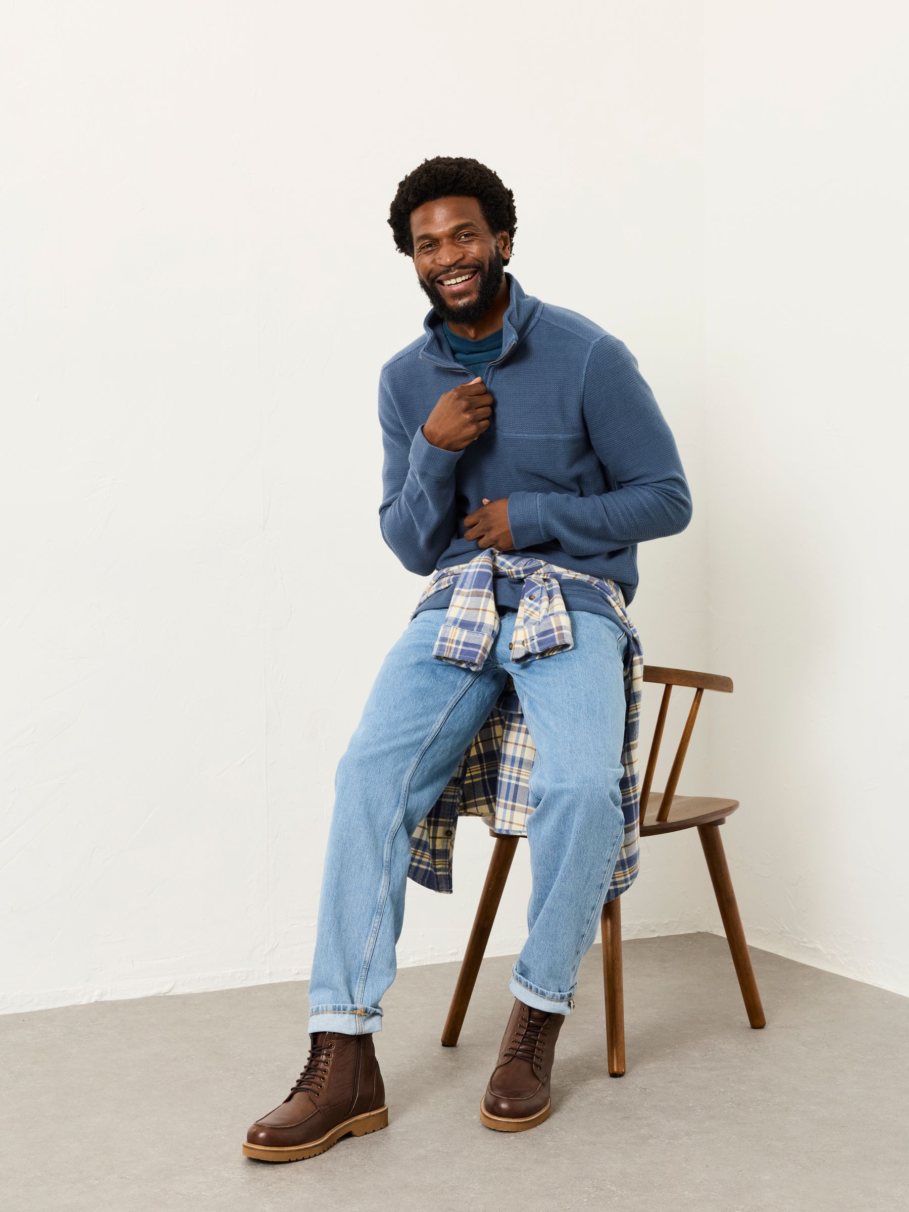 Trescowe Grey half zip sweat - Image 5 of 6