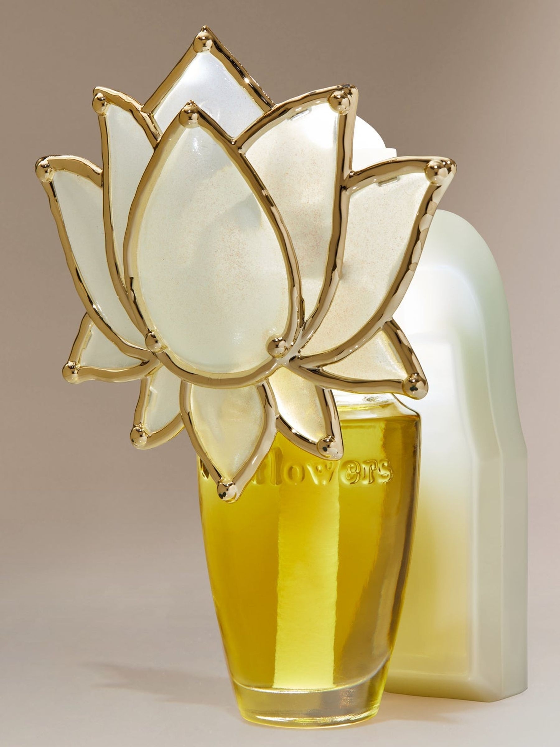 Multi Lotus Wallflower Plug - Image 1 of 2
